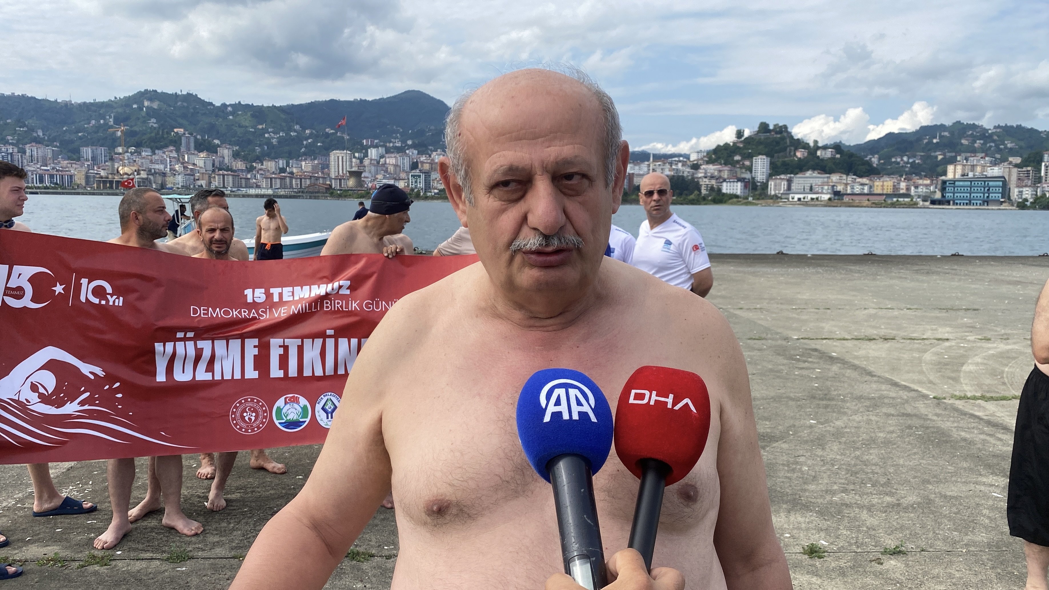 Rize 15 Temmuz yüzme etkinliği