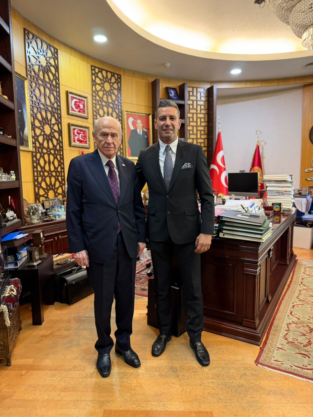 Devlet Bahçeli, Boks Federasyonu, kupa takdimi