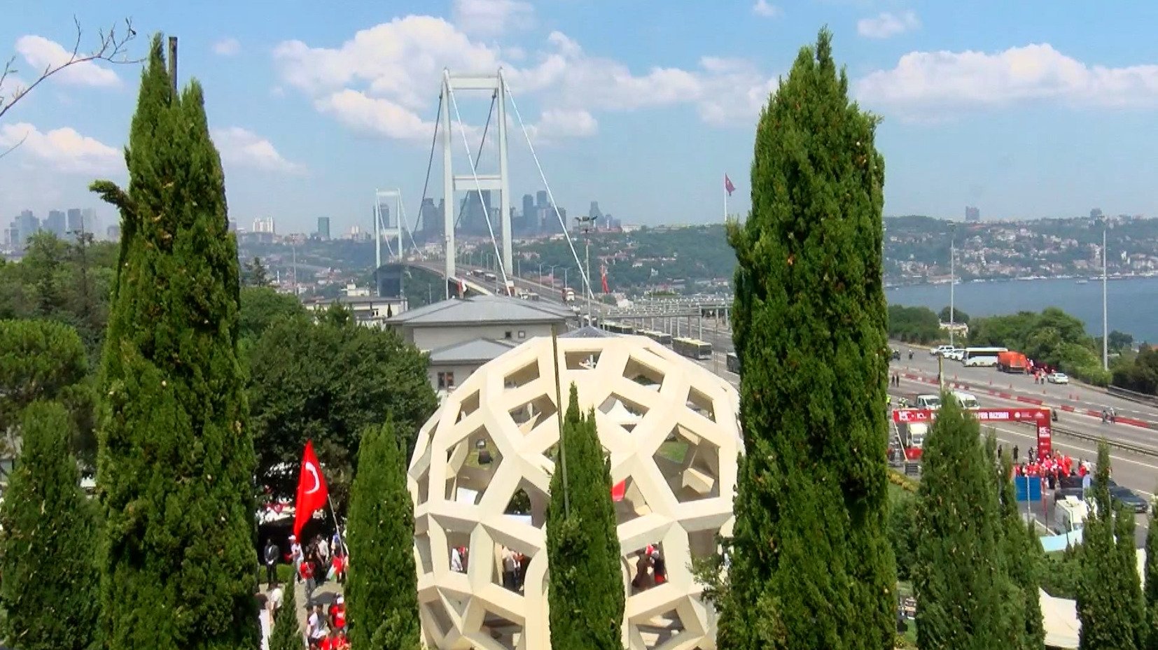 15 Temmuz yürüyüşü katılımcıları
