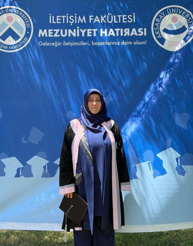 Hatice Kuşçalı ders çalışırken
