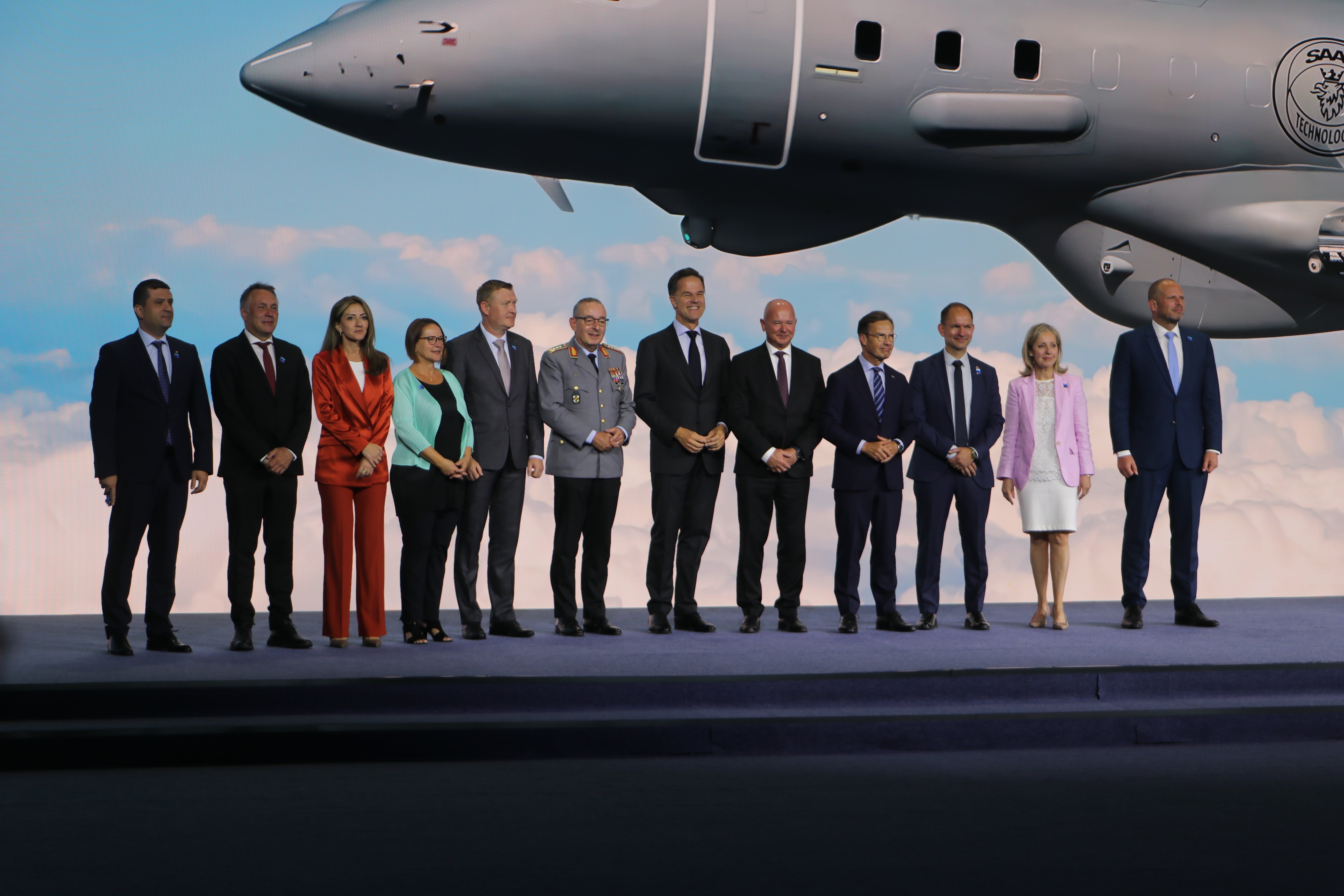 NATO Zirvesi'nde katılımcılar