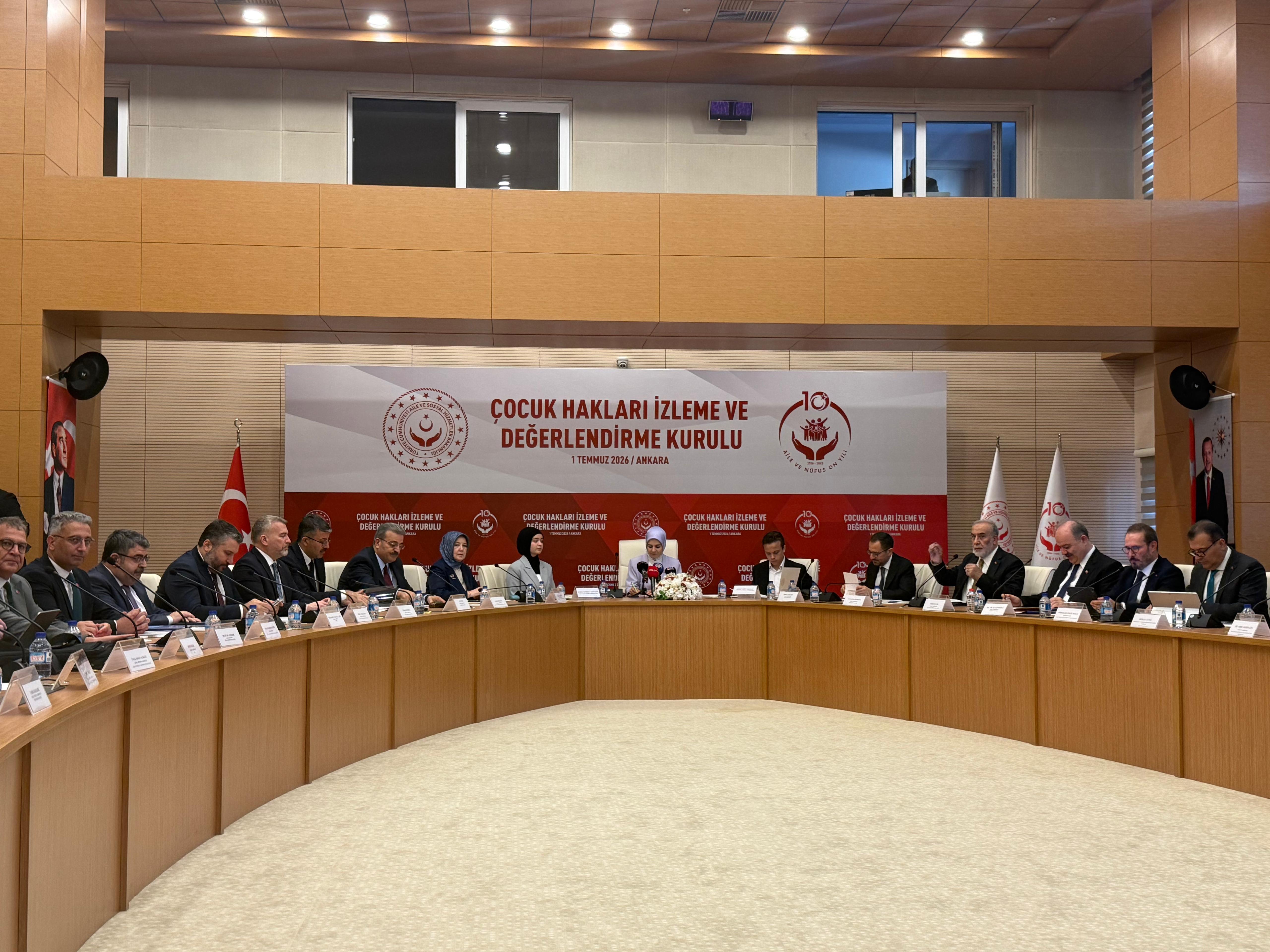 Bakan Göktaş Dijital Dünyada Çocuk Güvenliği Toplantısı