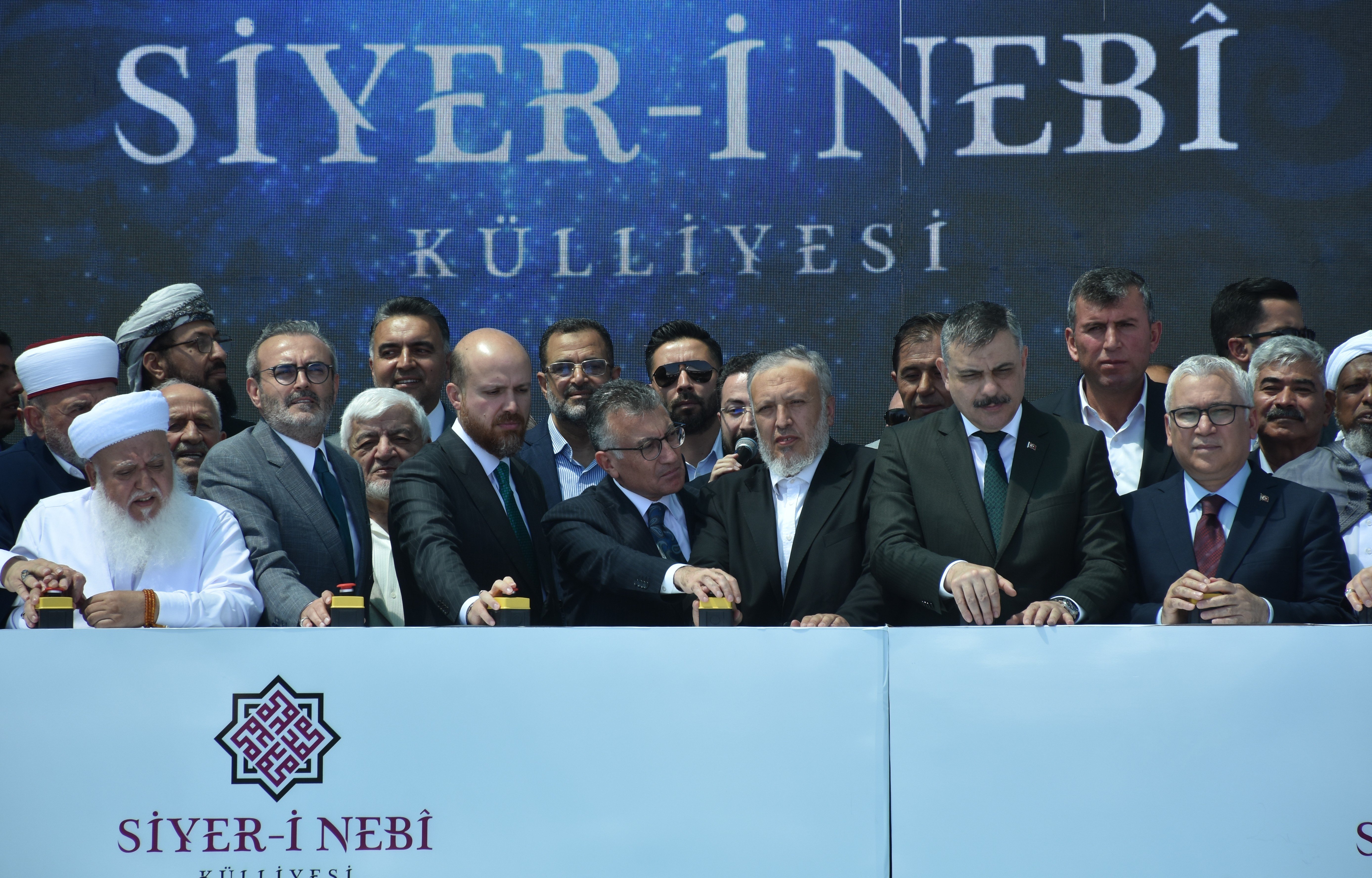 Siyer-i Nebi Külliyesi temel atma töreninden bir kare