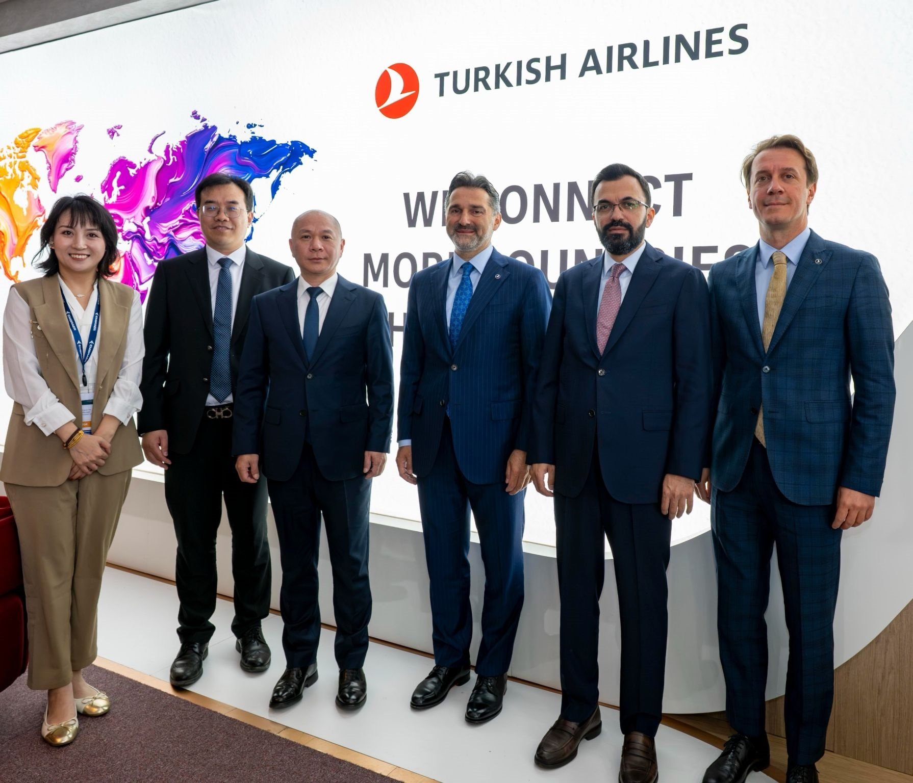 THY Başkanı Murat Şeker THY Başkanı Murat Şeker Farnborough Fuarı