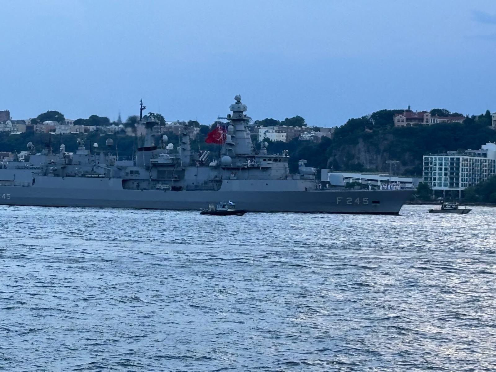 TCG Oruçreis New York
