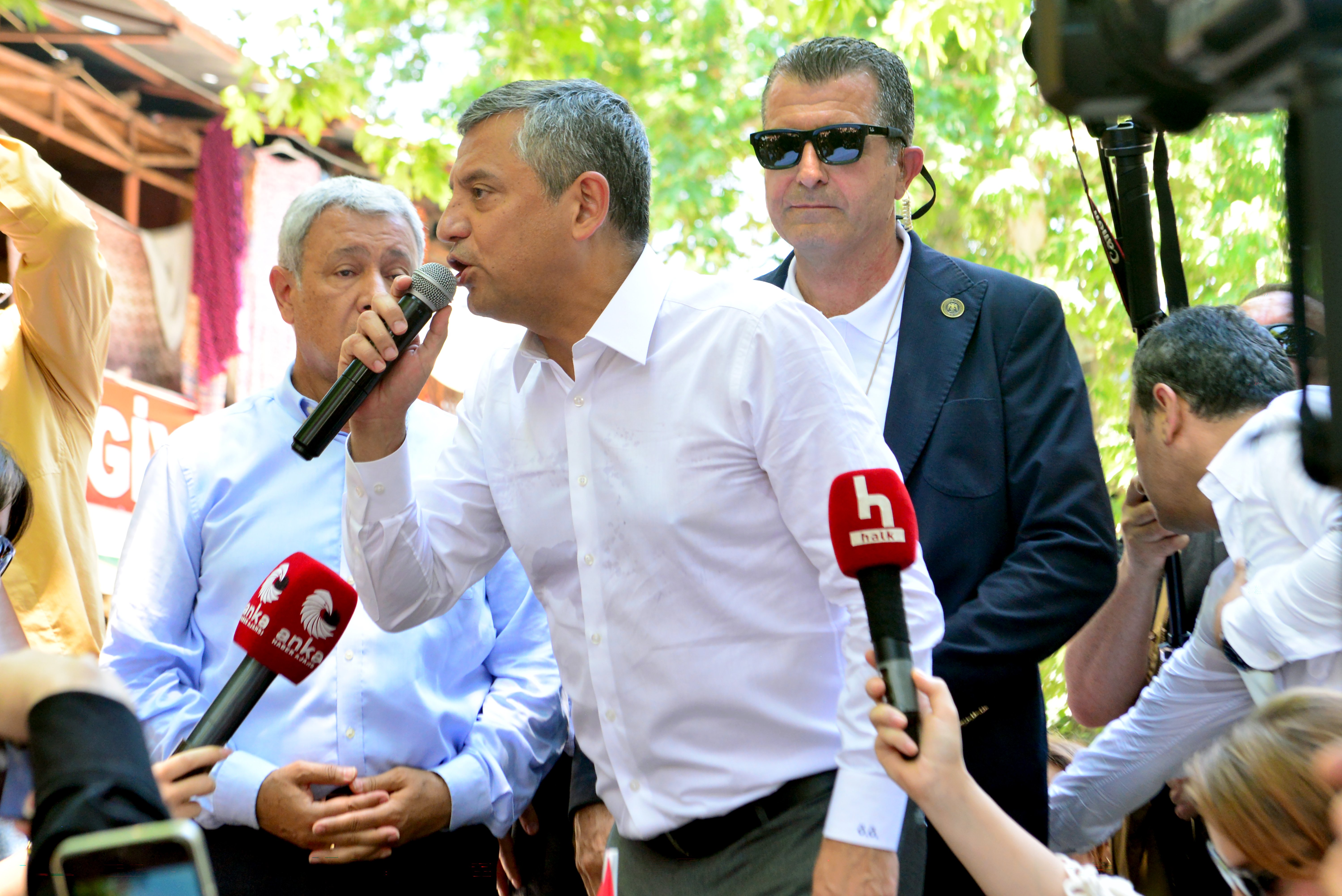 Özgür Özel Pozantı