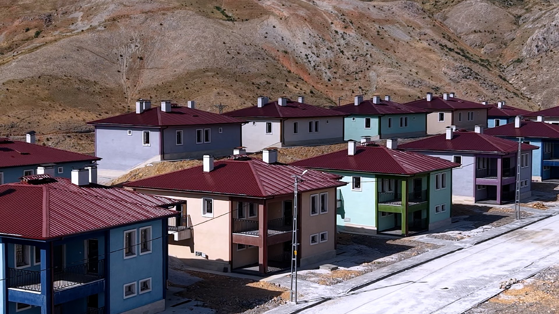 Depremzede Hamdi Demirtaş yeni evinde