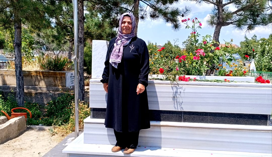 Kübra Doğanay kabri başında anıldı