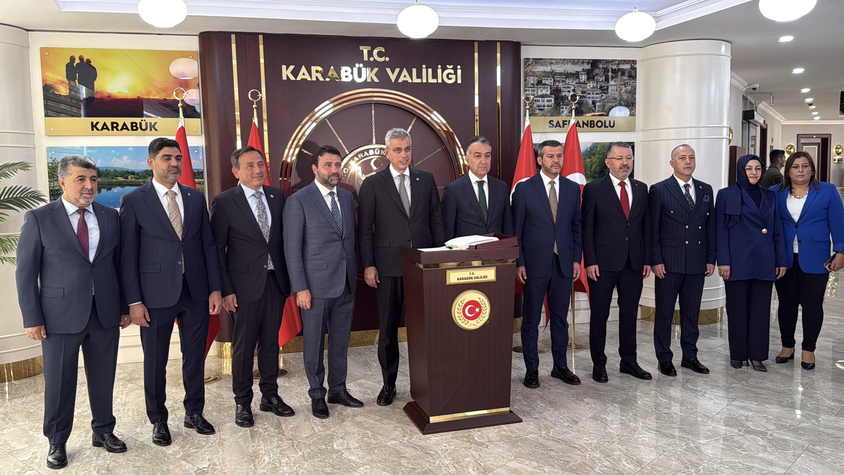 Sağlık Bakanı Kemal Memişoğlu Türkiye ve dünya sahnesi