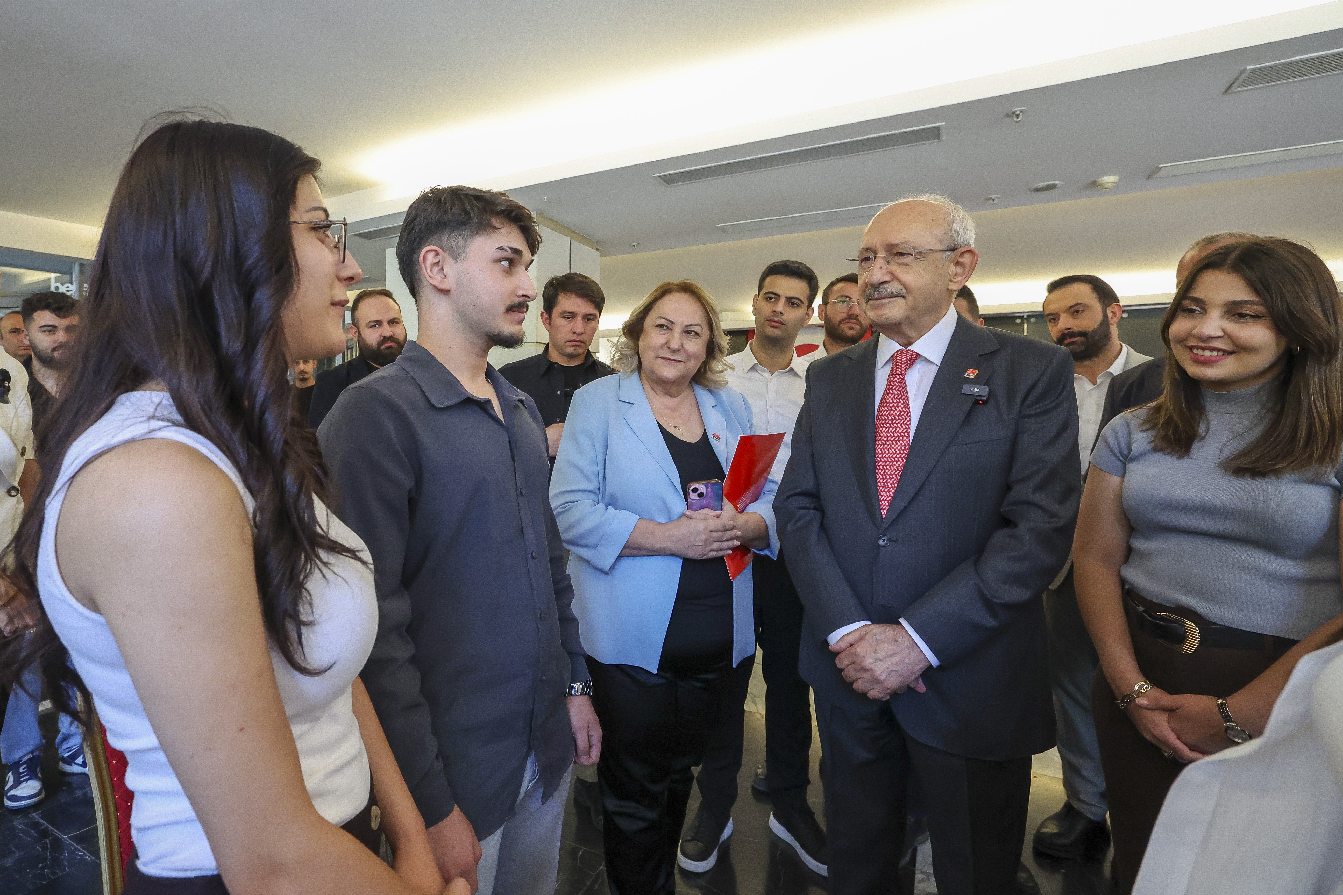 Uzman akademisyenler, Kılıçdaroğlu’na çalışmalar hakkında bilgi verdi