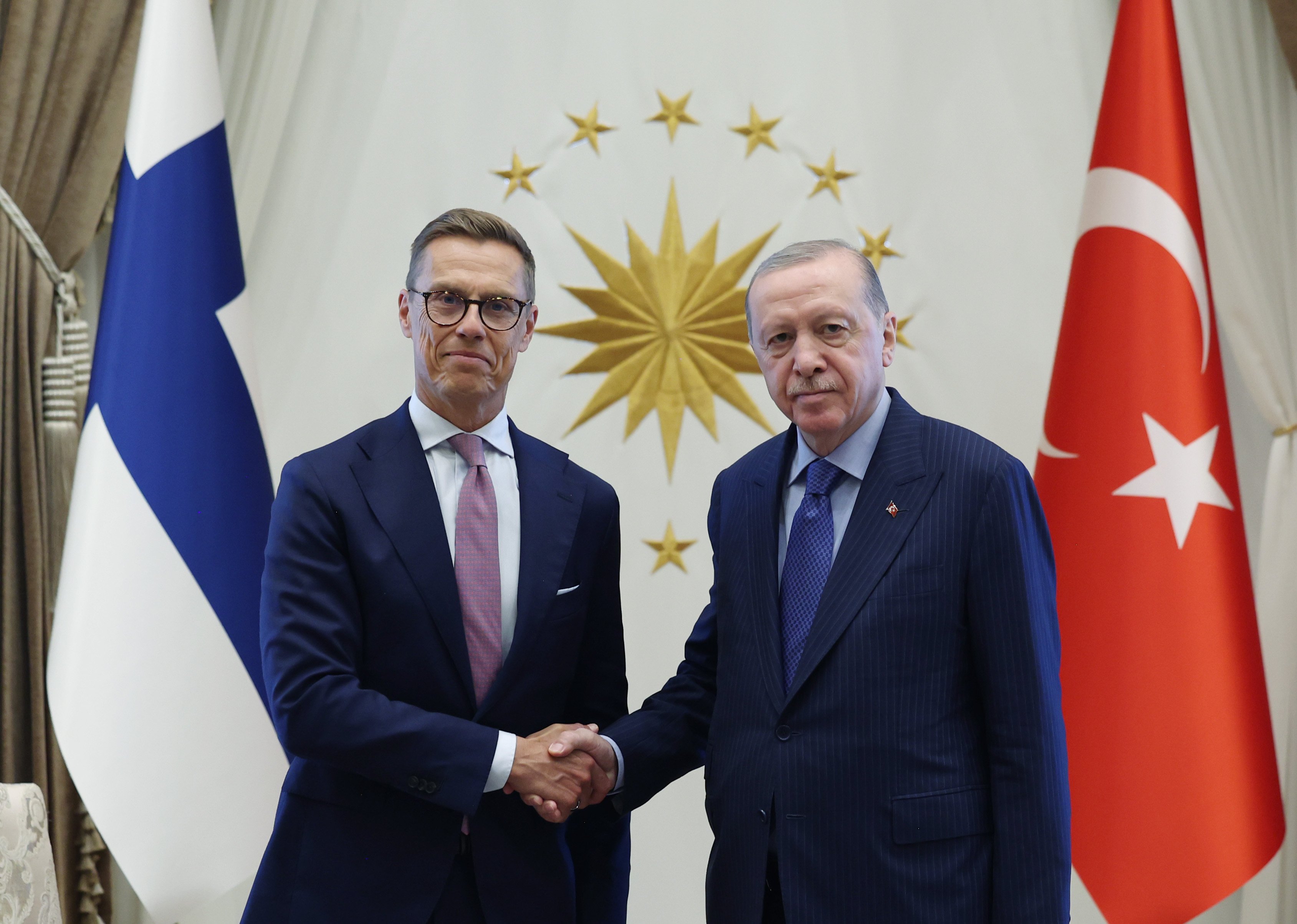 Cumhurbaşkanı Erdoğan konuşurken
