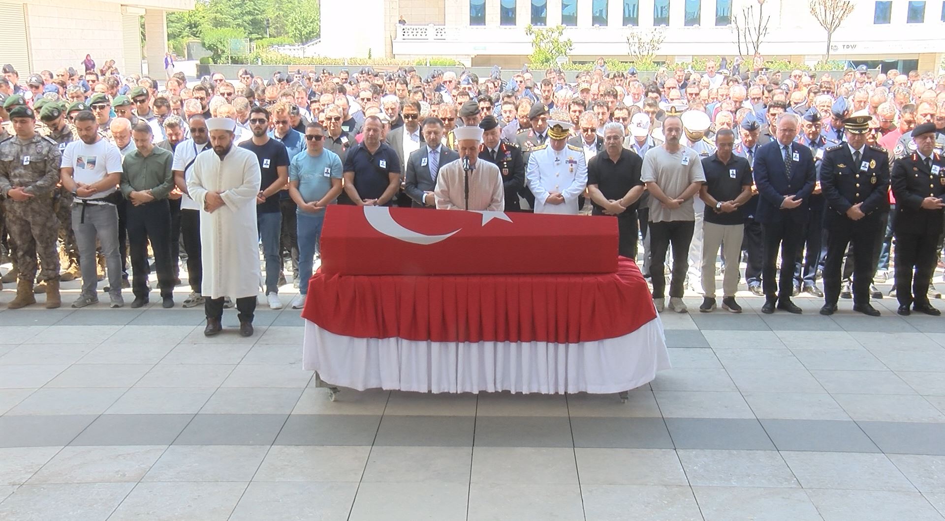 Pilot Emekli Albay Yasa Özden Bakkal cenazesi