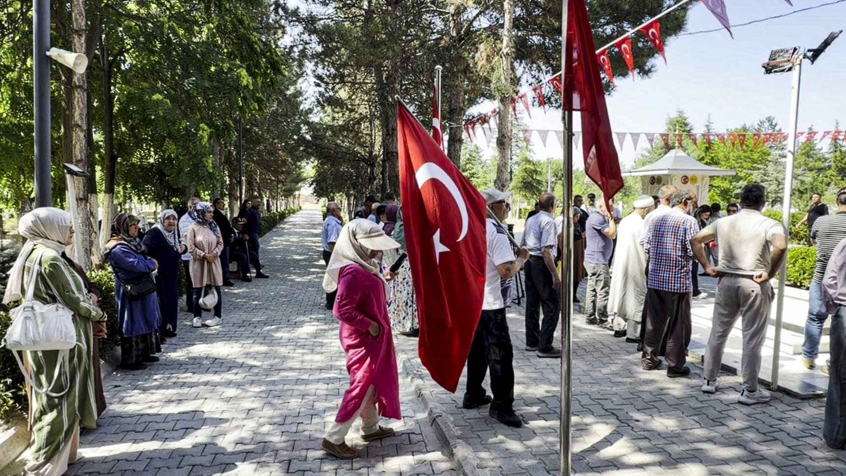 Ömer Halisdemir için dua