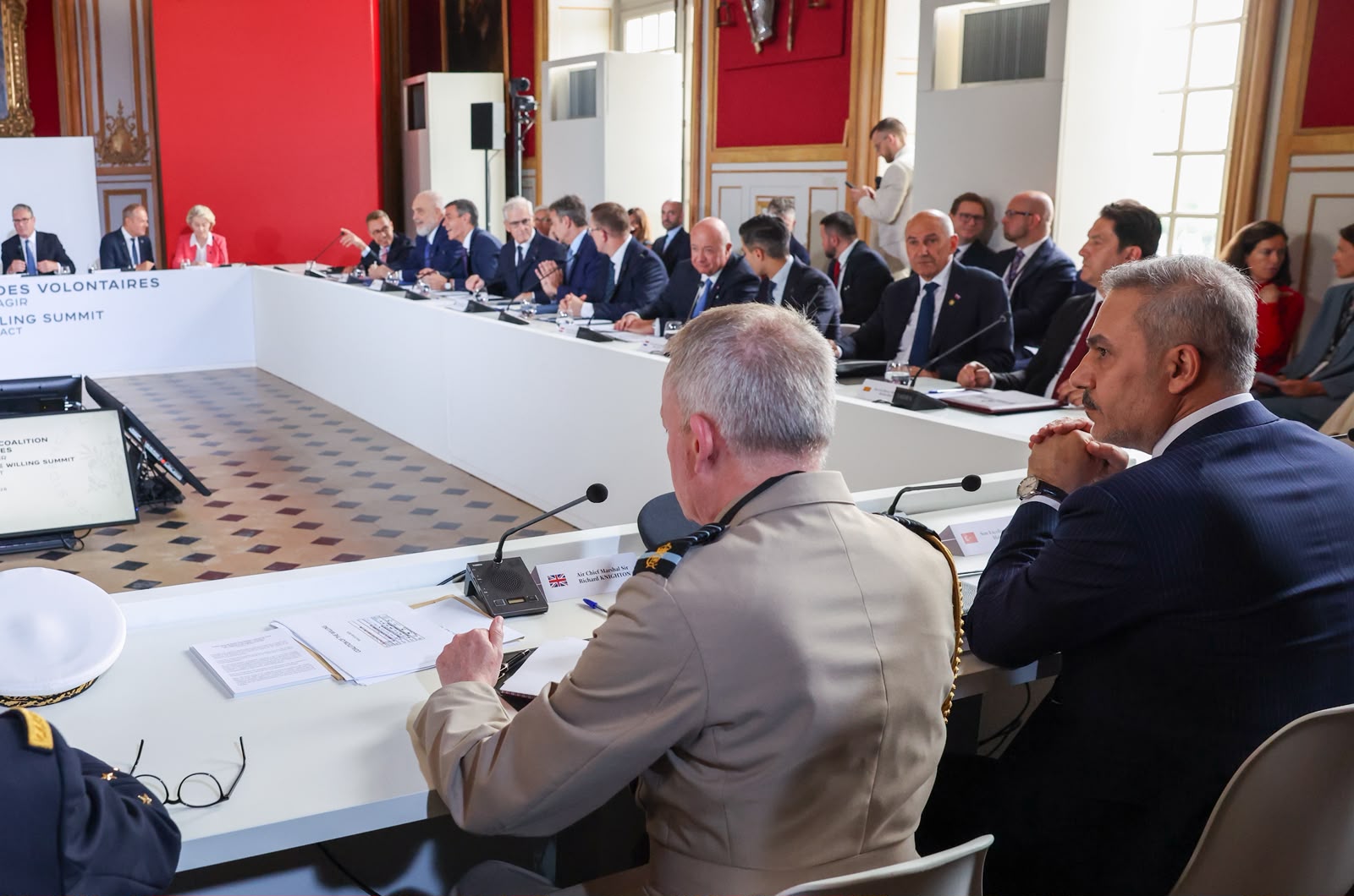 Bakan Fidan, Macron ile görüşüyor
