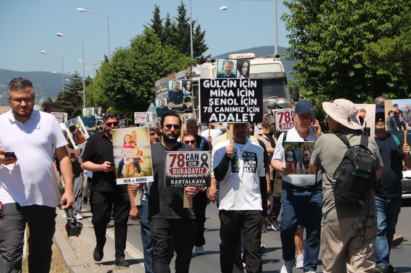 Otel yangını faciasında yakınlarını kaybedenler adalet yürüyüşü
