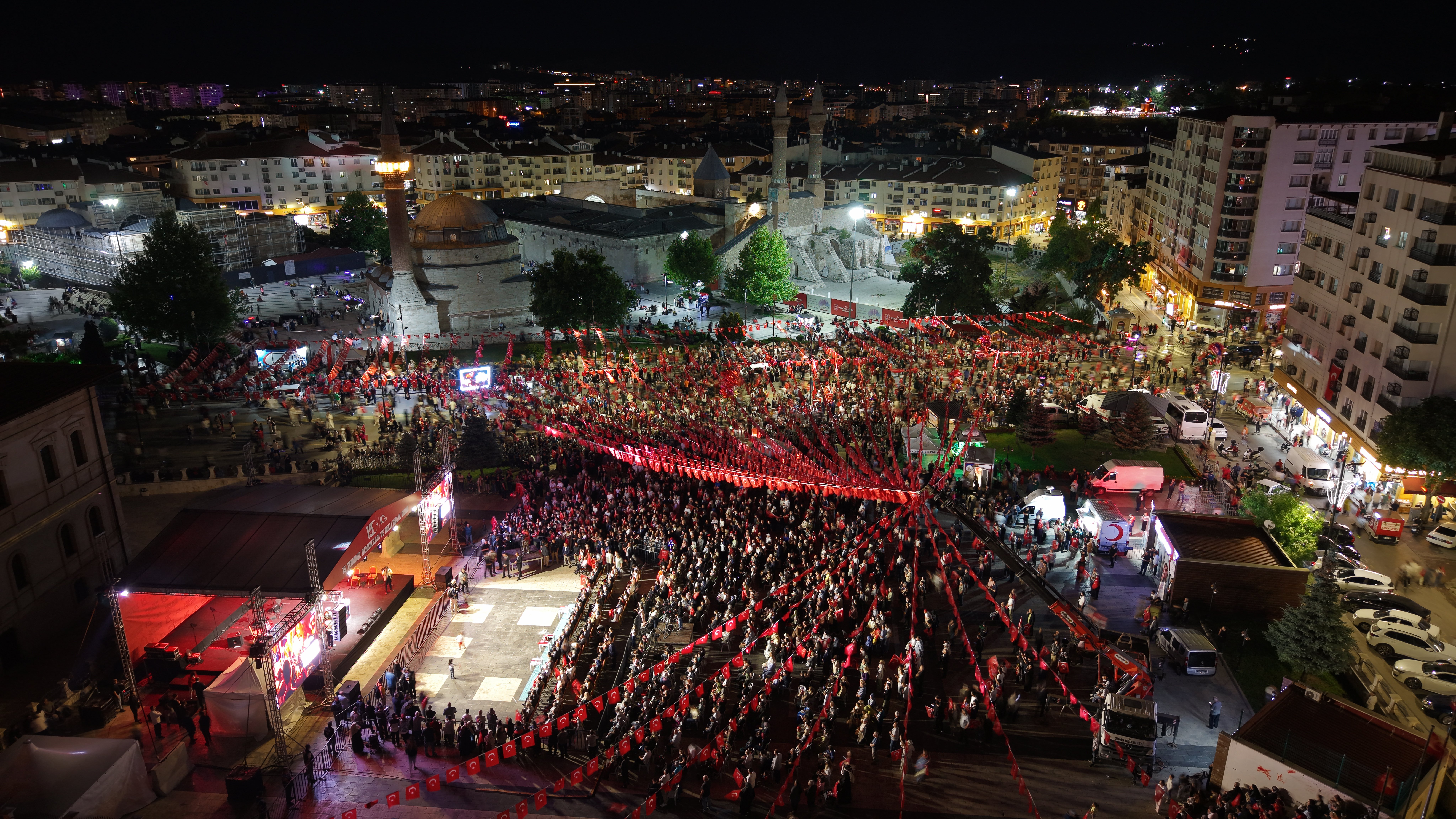 Sivas 15 Temmuz yürüyüşü