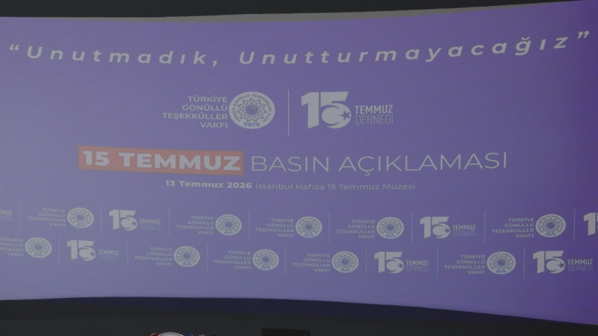 Bilal Erdoğan konuşma yaparken