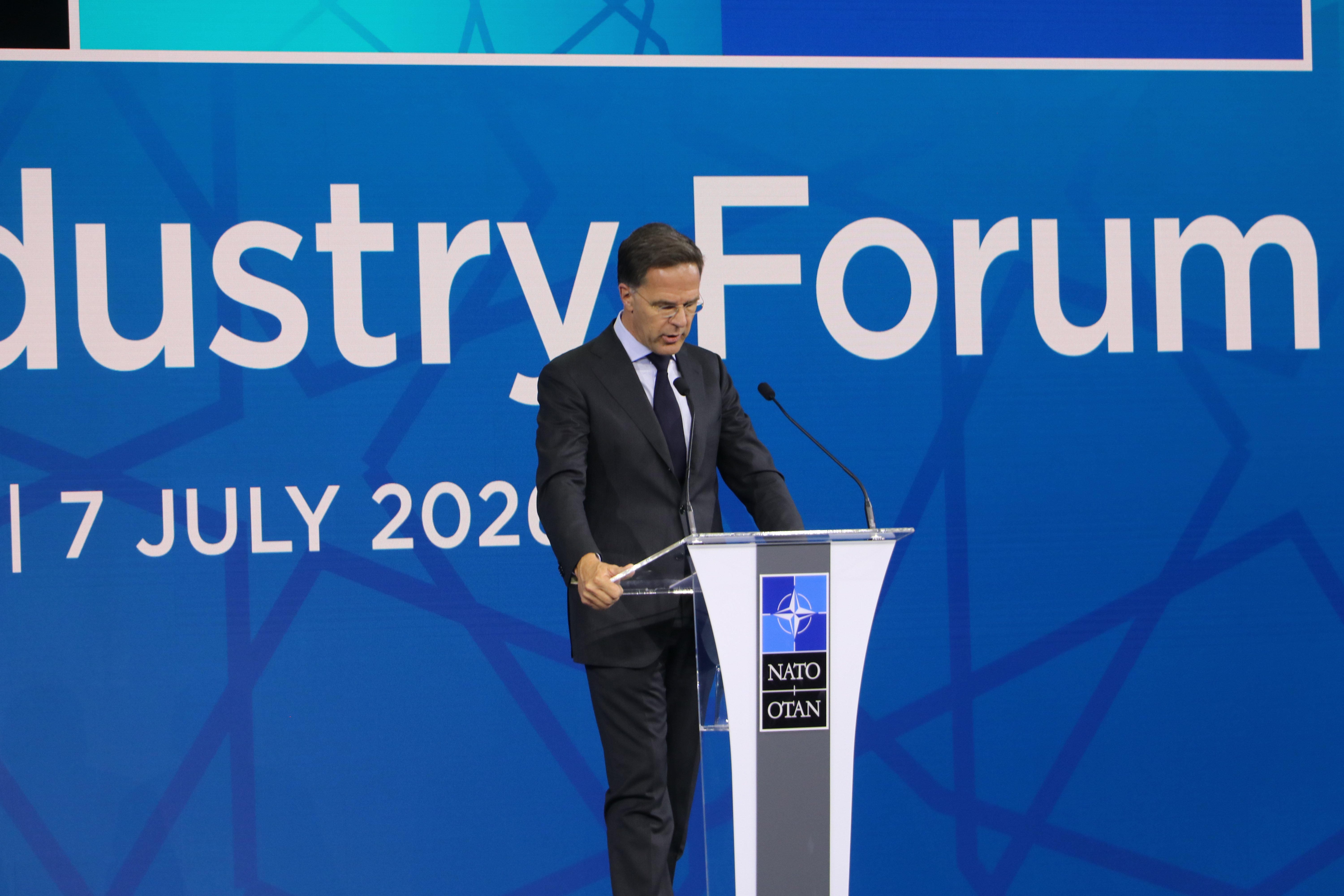 NATO Genel Sekreteri Mark Rutte konuşma yapıyor