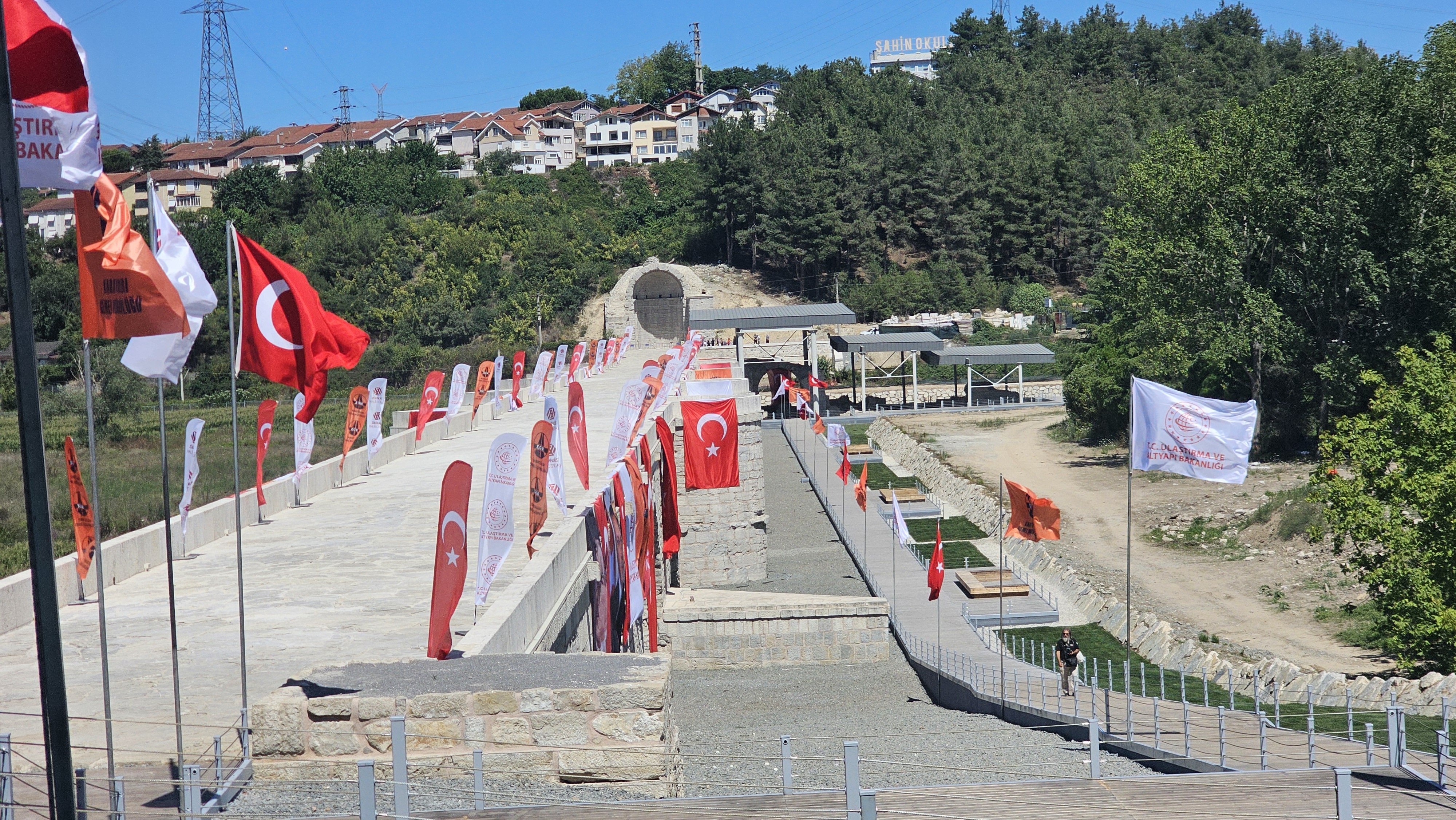 Abdulkadir Uraloğlu, Tarihi Sangarios Köprüsü restorasyonu