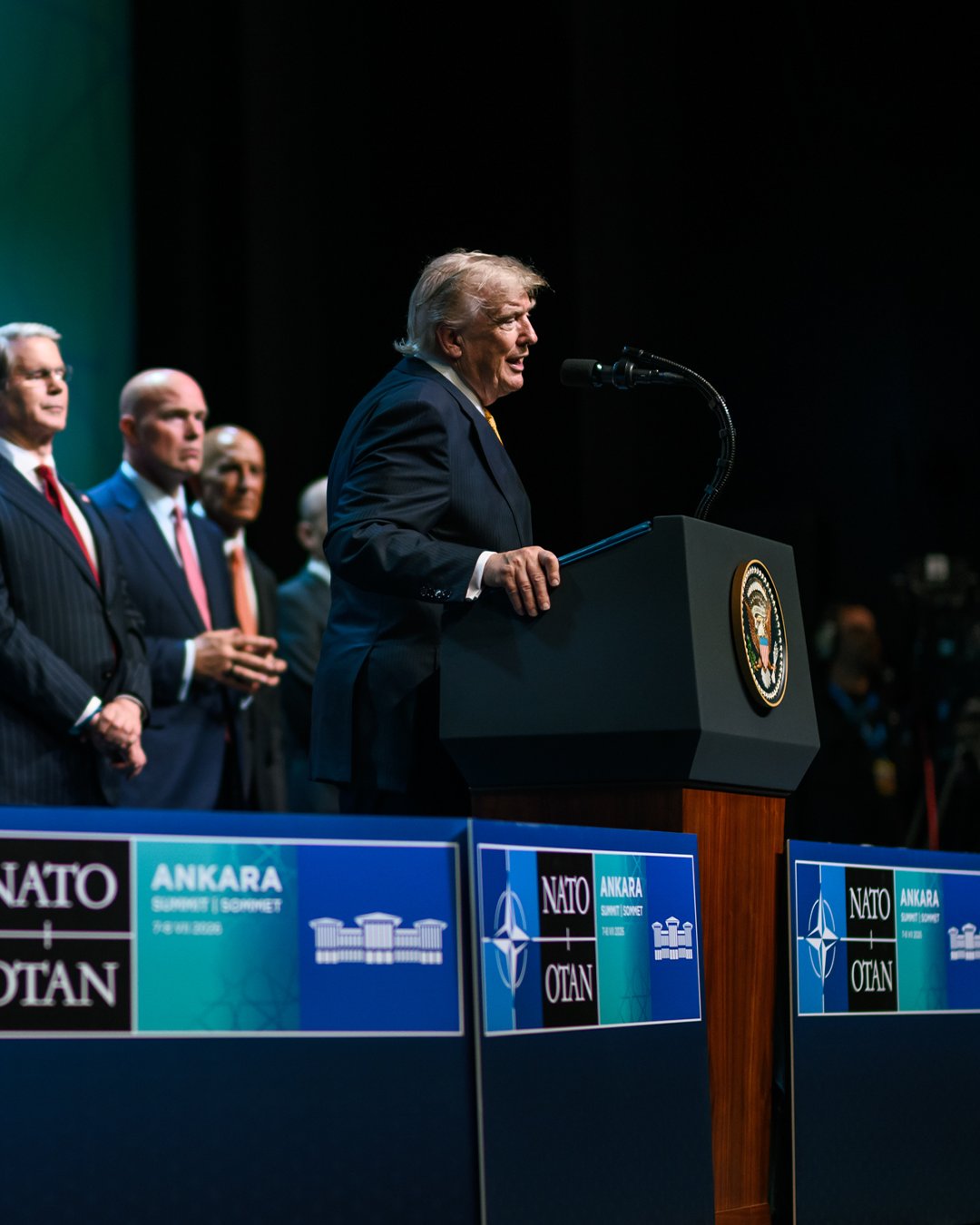 Trump ve Erdoğan tokalaşması