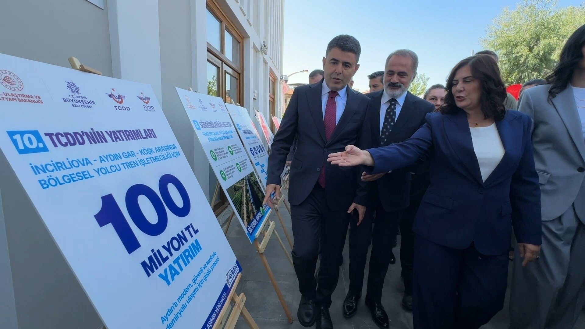 Osman Boyraz Özlem Çerçioğlu ve protokol üyeleri