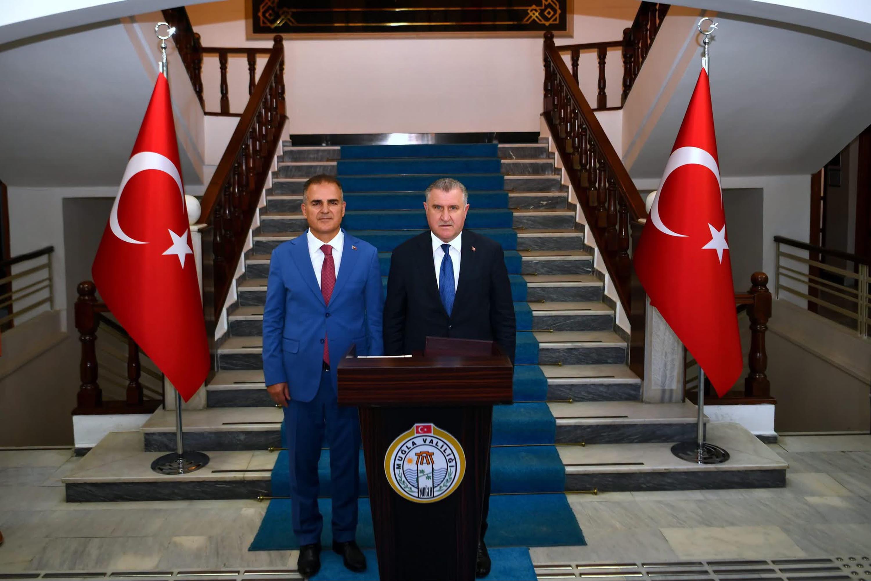 Osman Aşkın Bak, Muğla