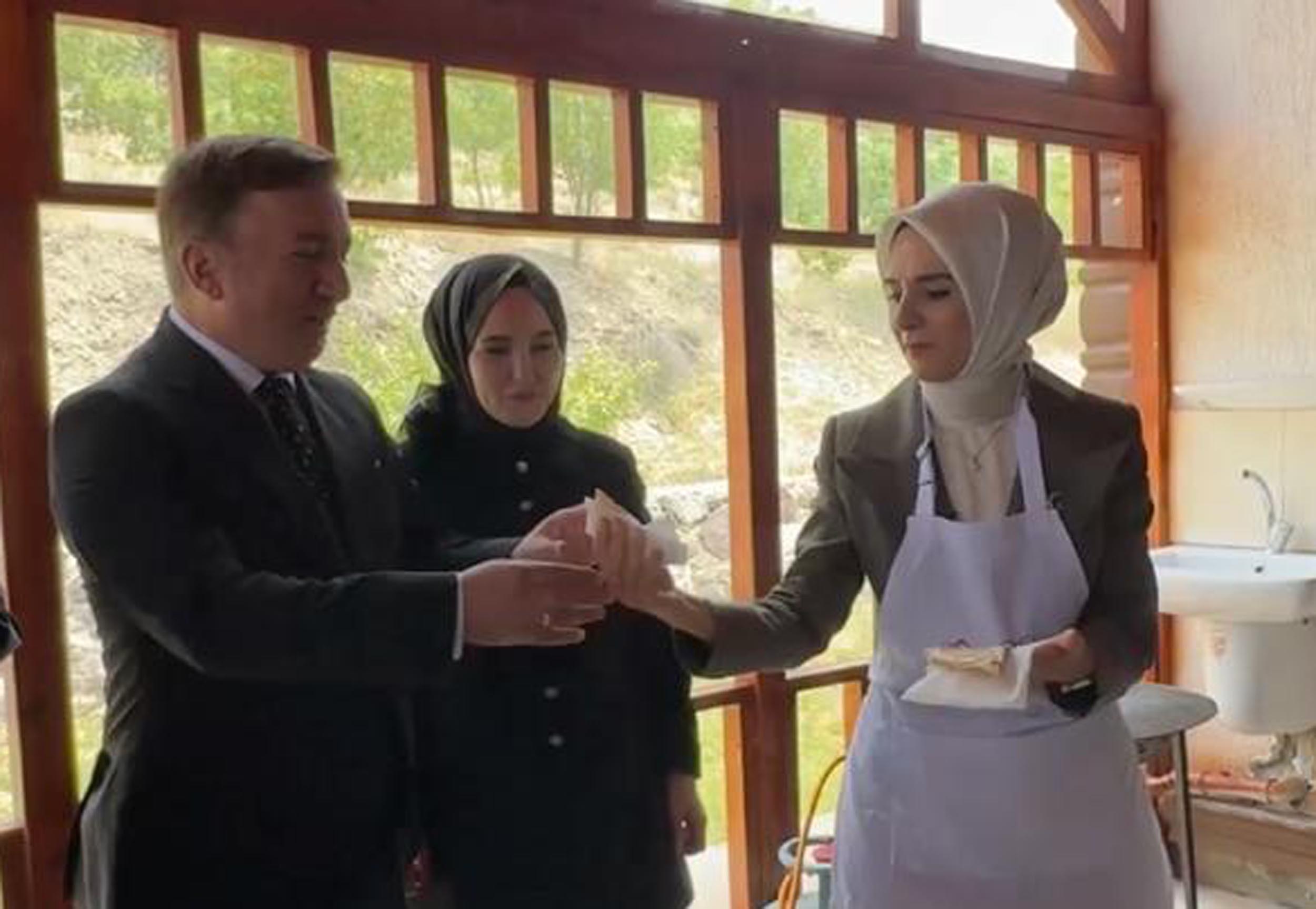 Bakan Göktaş girişimci kadınlarla bir araya geldi