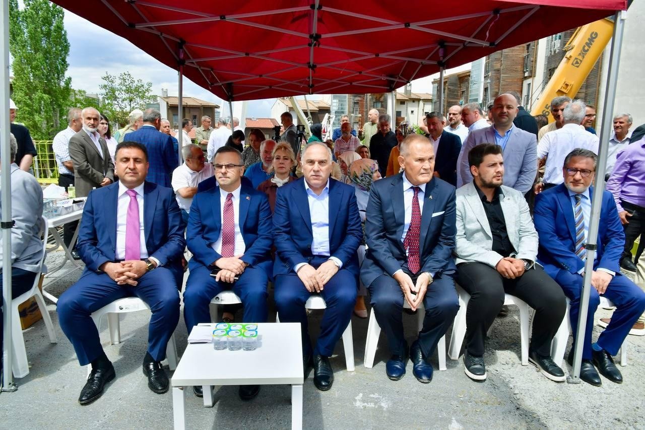 Neslişah Sultan İlkokulu temel atma töreni