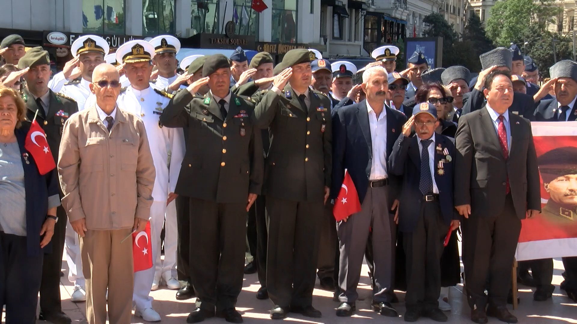 KKTC Başkonsolosu Mendeli konuşuyor