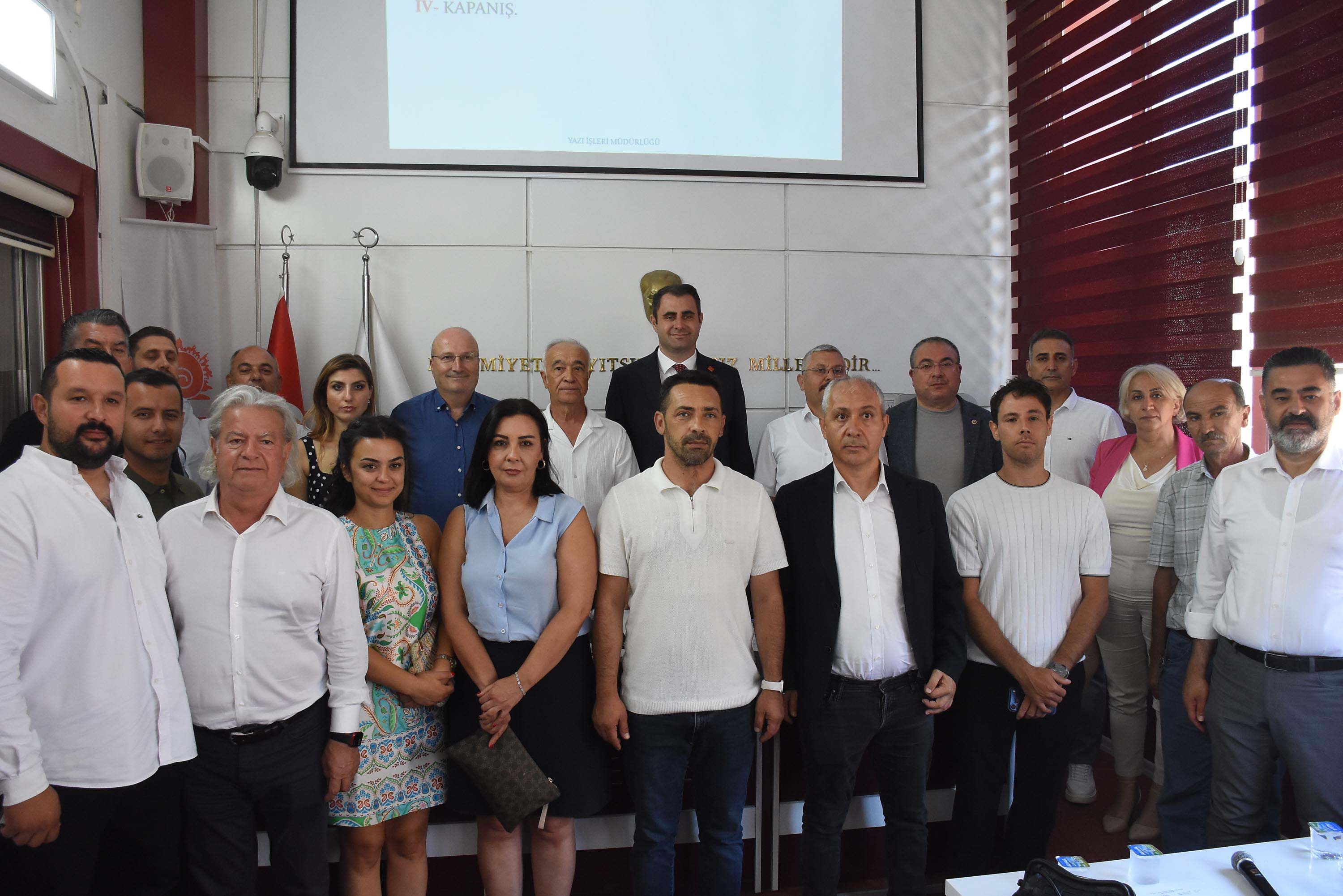 Fuat Gümüş açıklama yapıyor