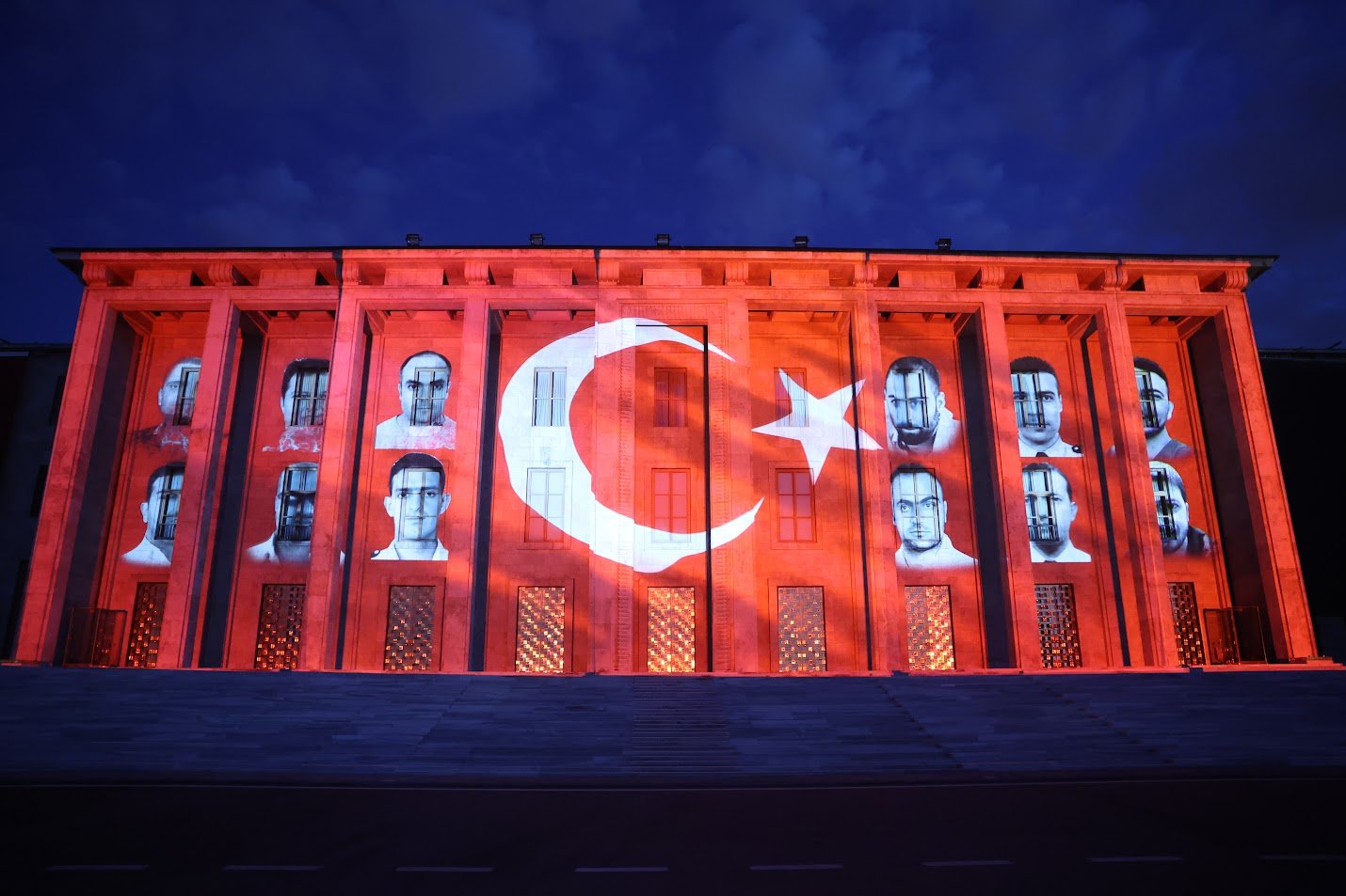 TBMM şehitler fotoğrafları 15 Temmuz