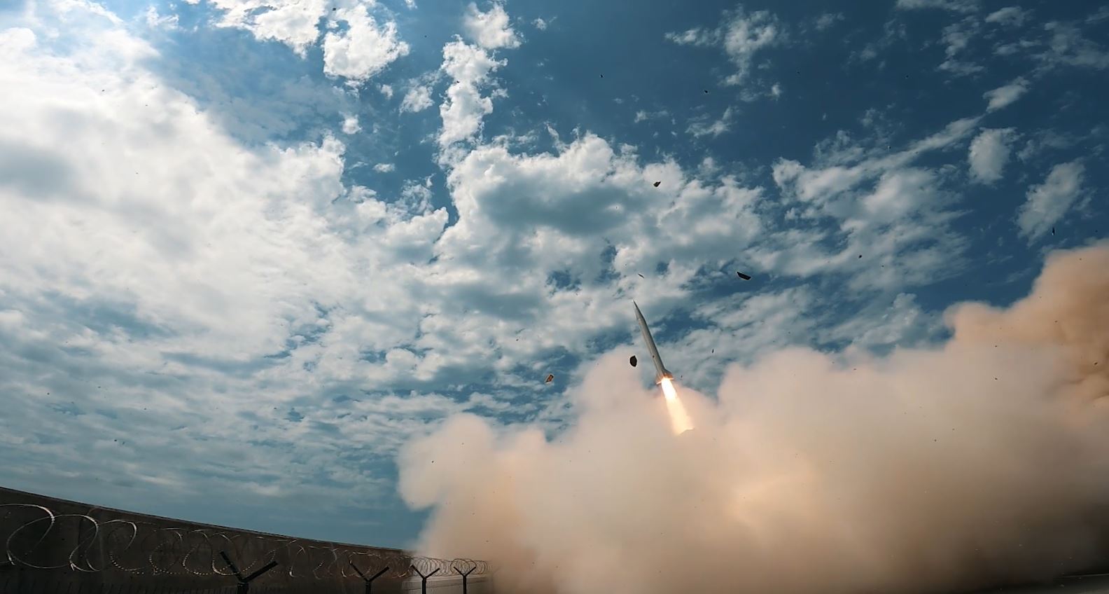 TAYFUN BLOK-3 füzesinin test atışı