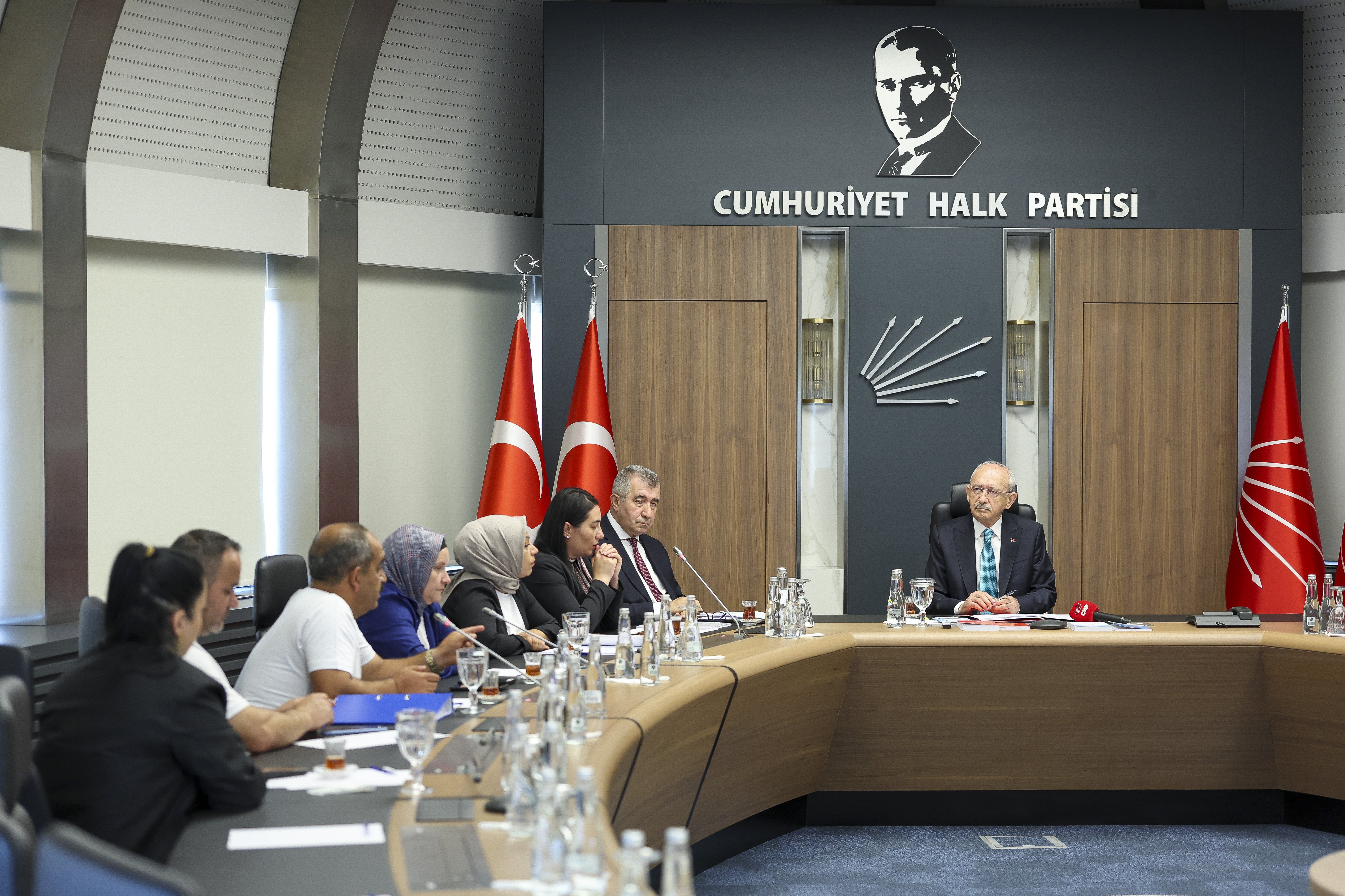 Kemal Kılıçdaroğlu ve mağdur aileler