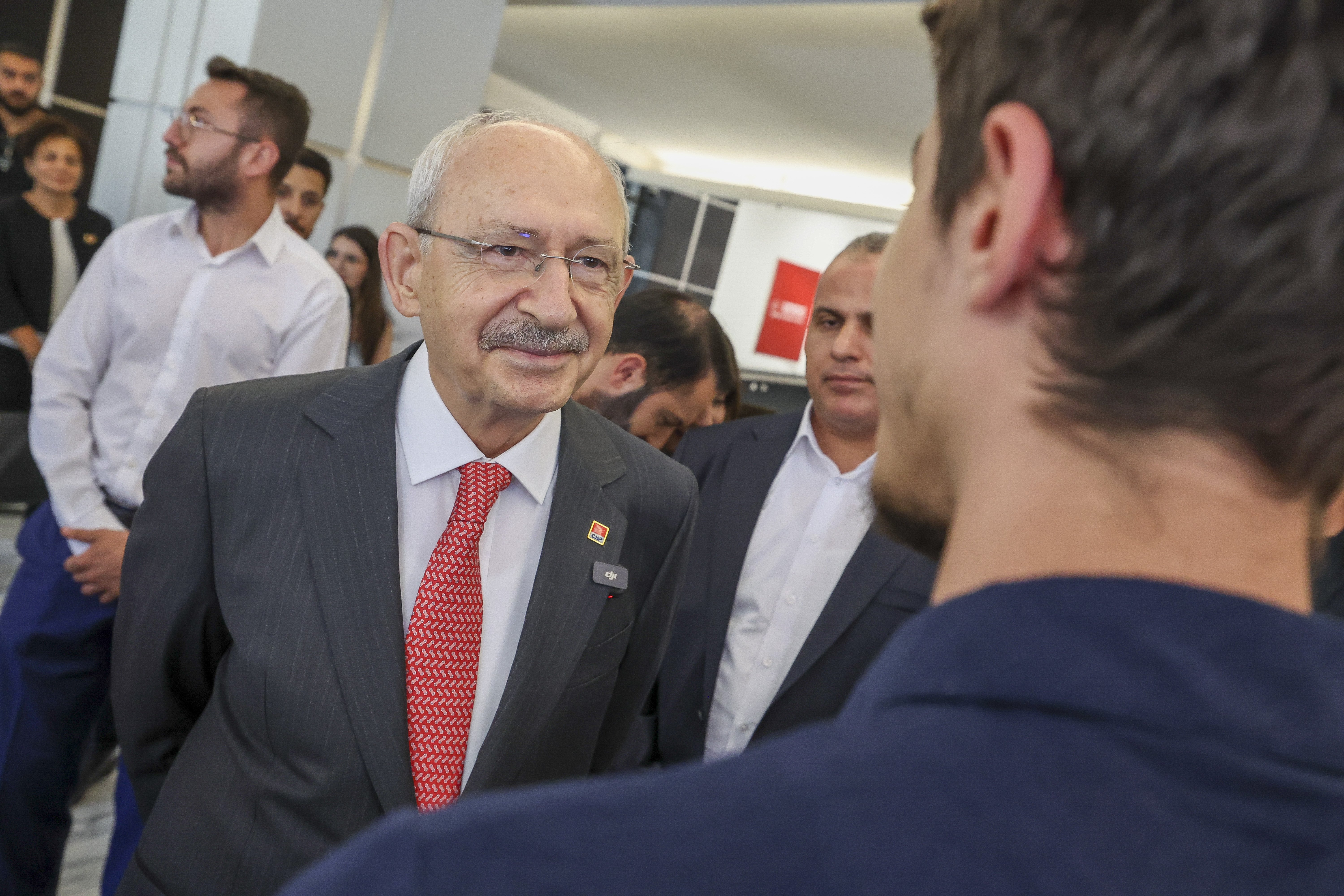CHP Lideri, gençlerle bir araya geldi