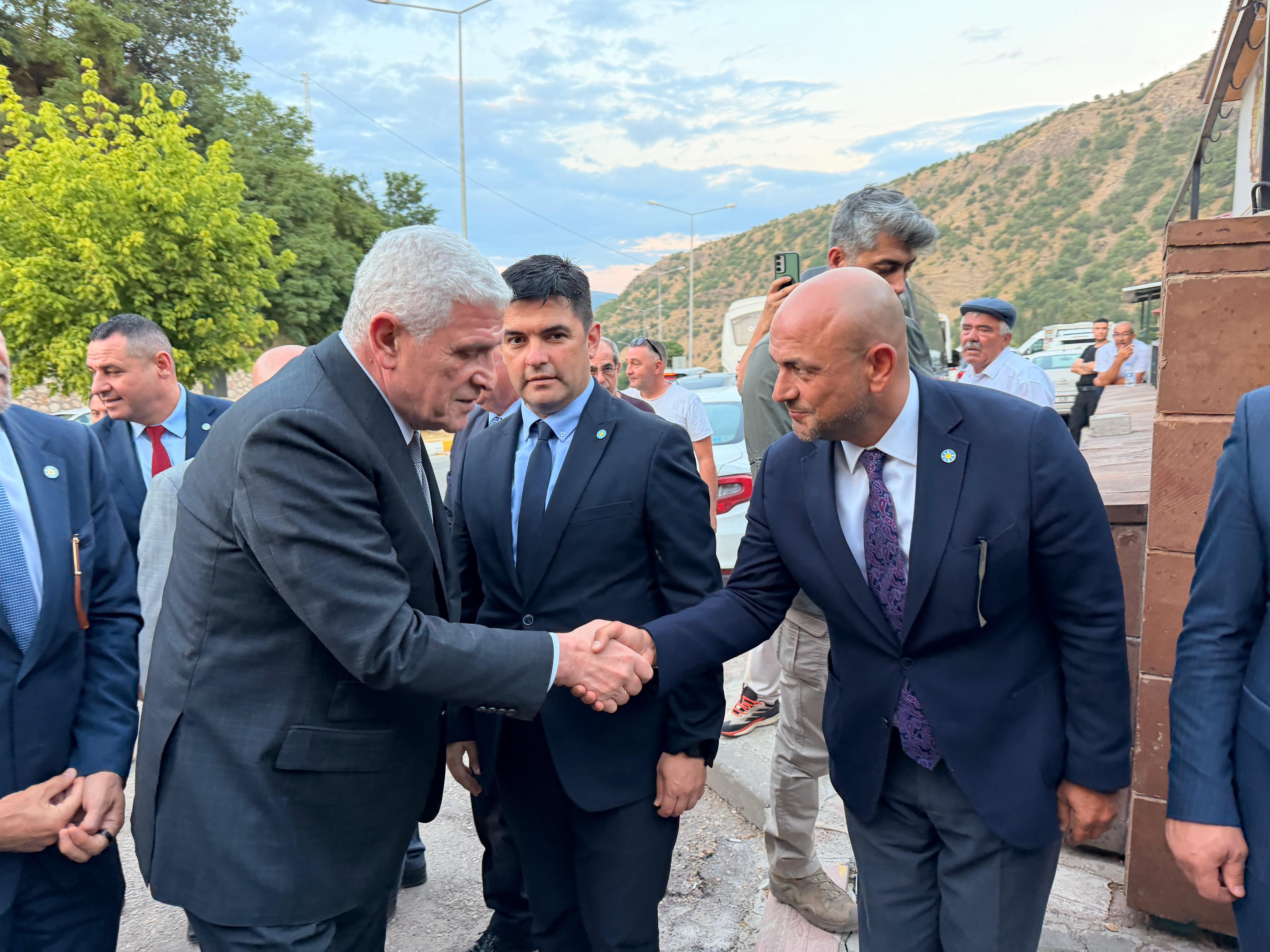 Müsavat Dervişoğlu cemevi