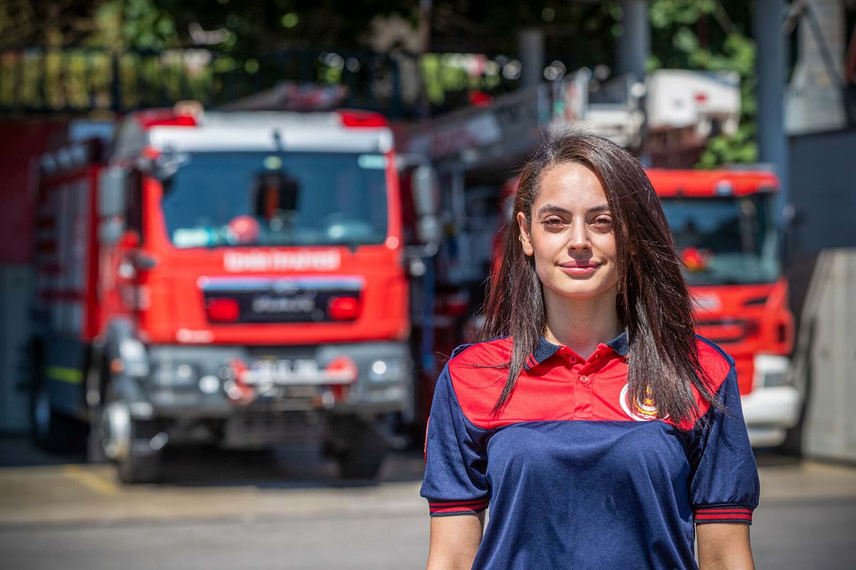 Ayet Kütükbaş, İzmir itfaiyesinin kadın şoförü