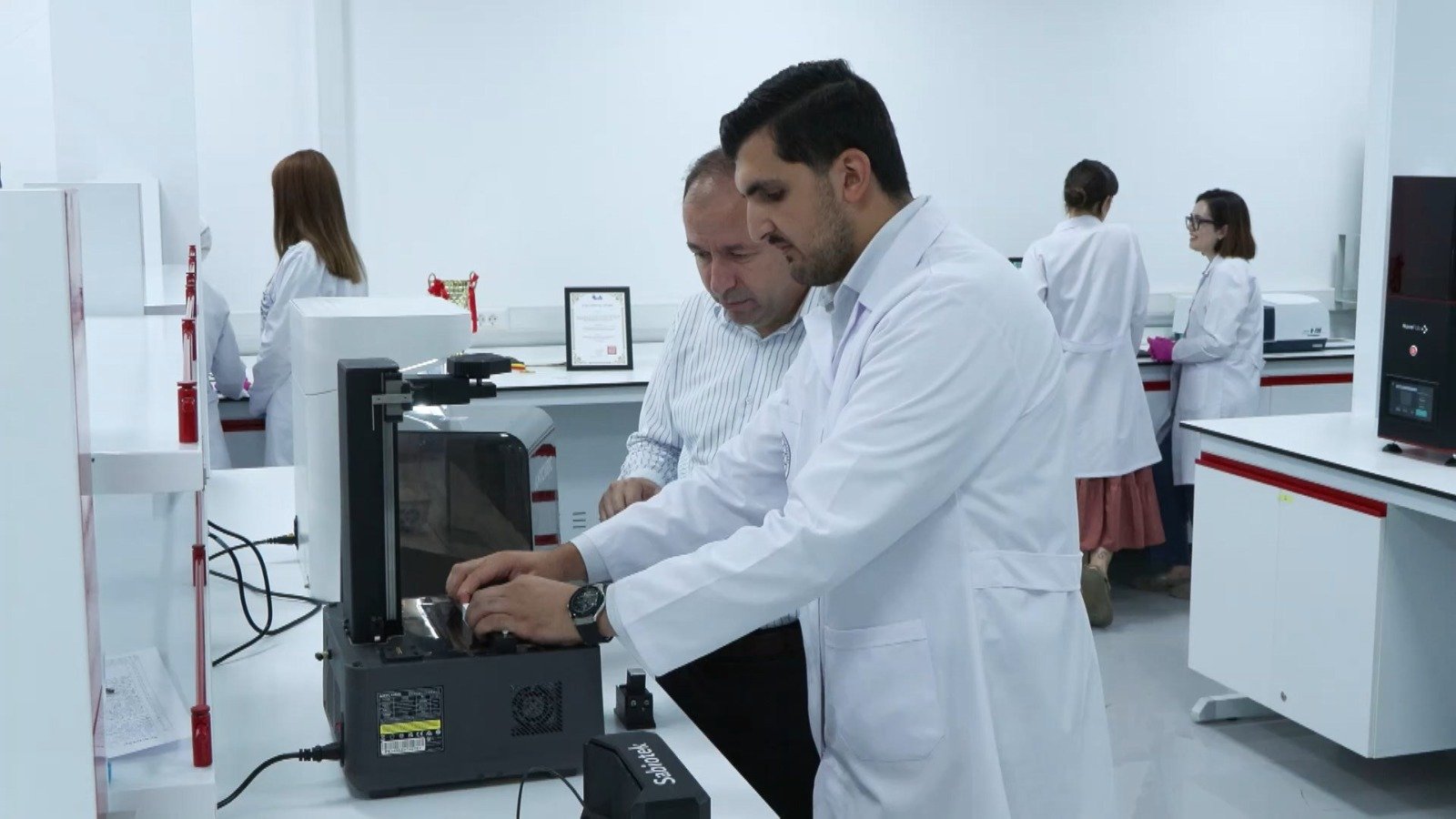 Cilt kanseri tedavisi için mikroiğne sistemi