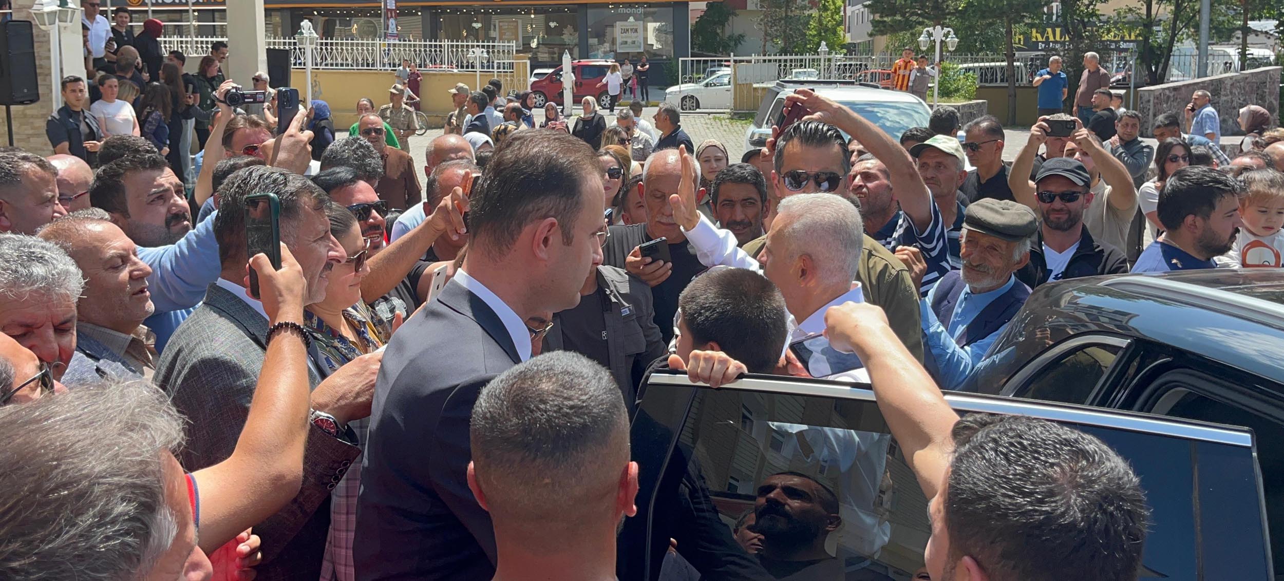 Ardahan Valisi Mehmet Fatih Çiçekli