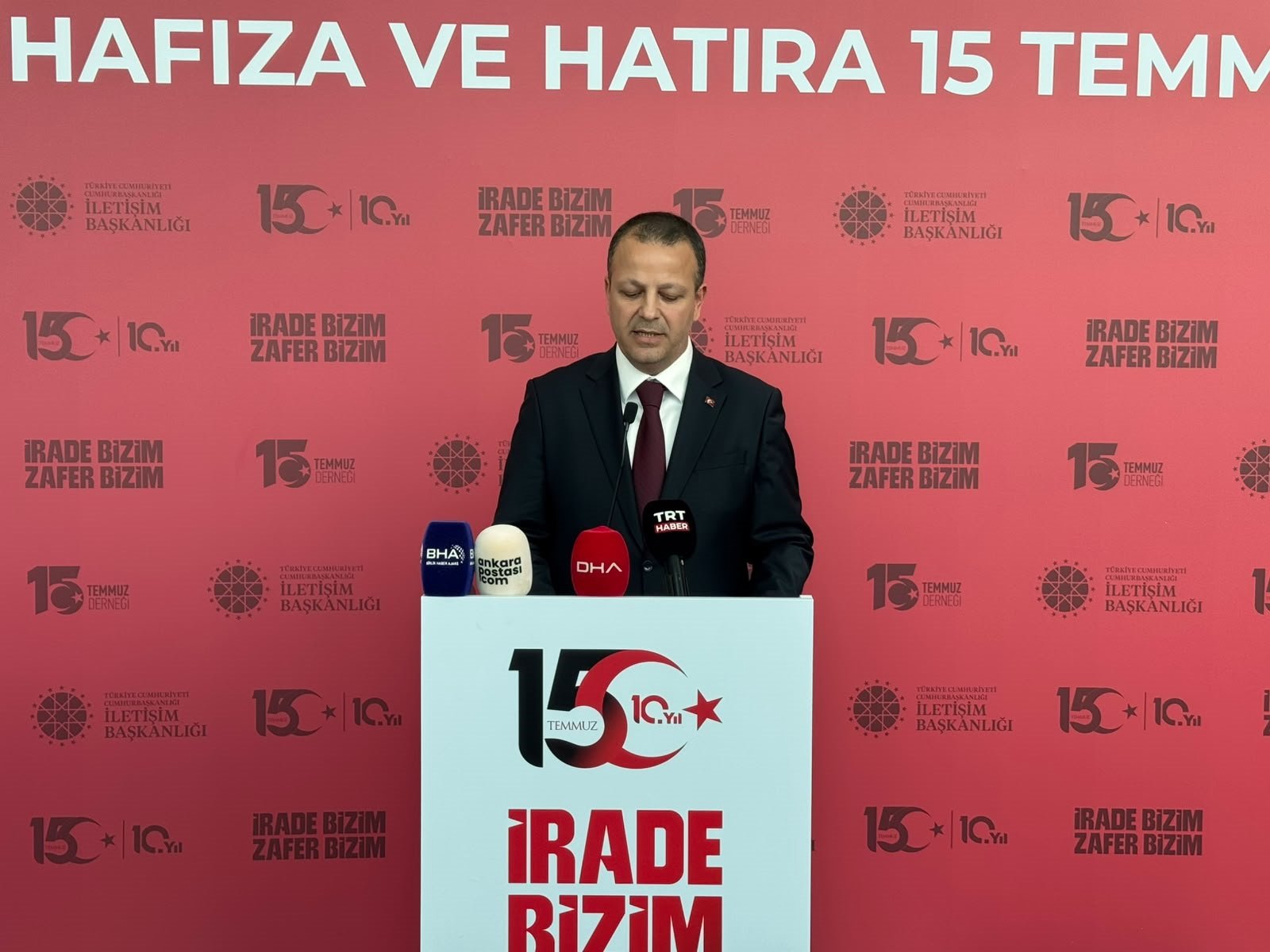 15 Temmuz sergisi ziyaretçiler