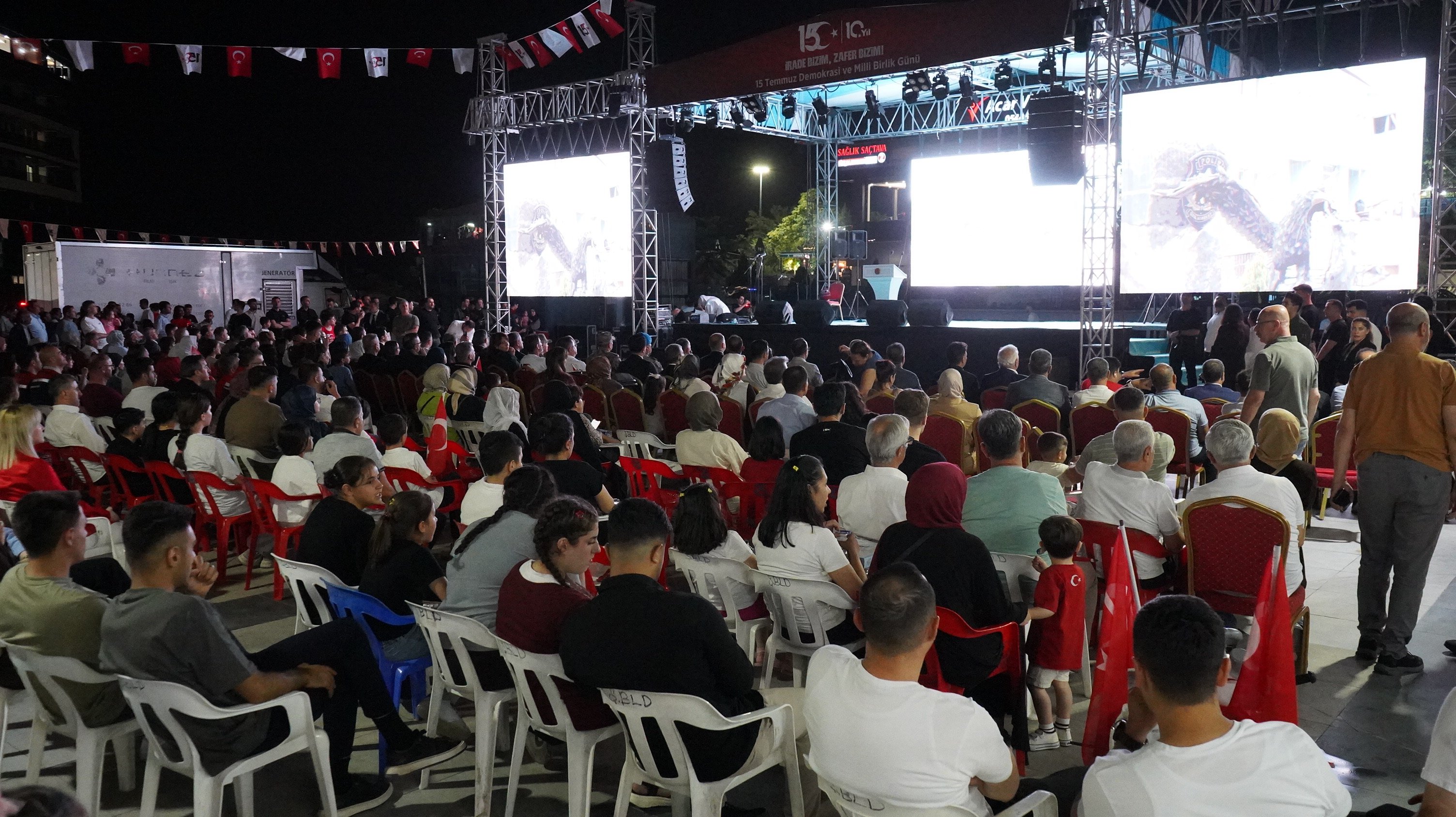 Şırnak 15 Temmuz etkinlikleri kalabalık