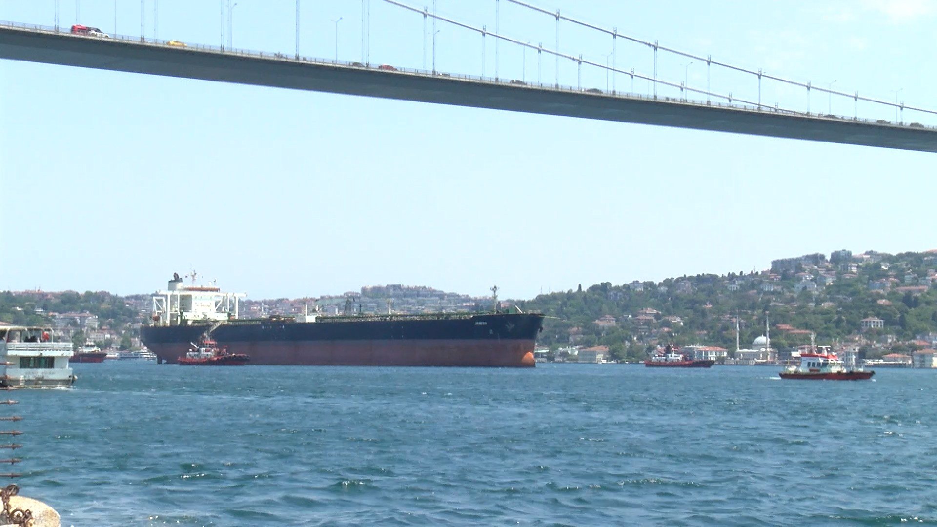 JAMES II gemisi Boğaz geçişi