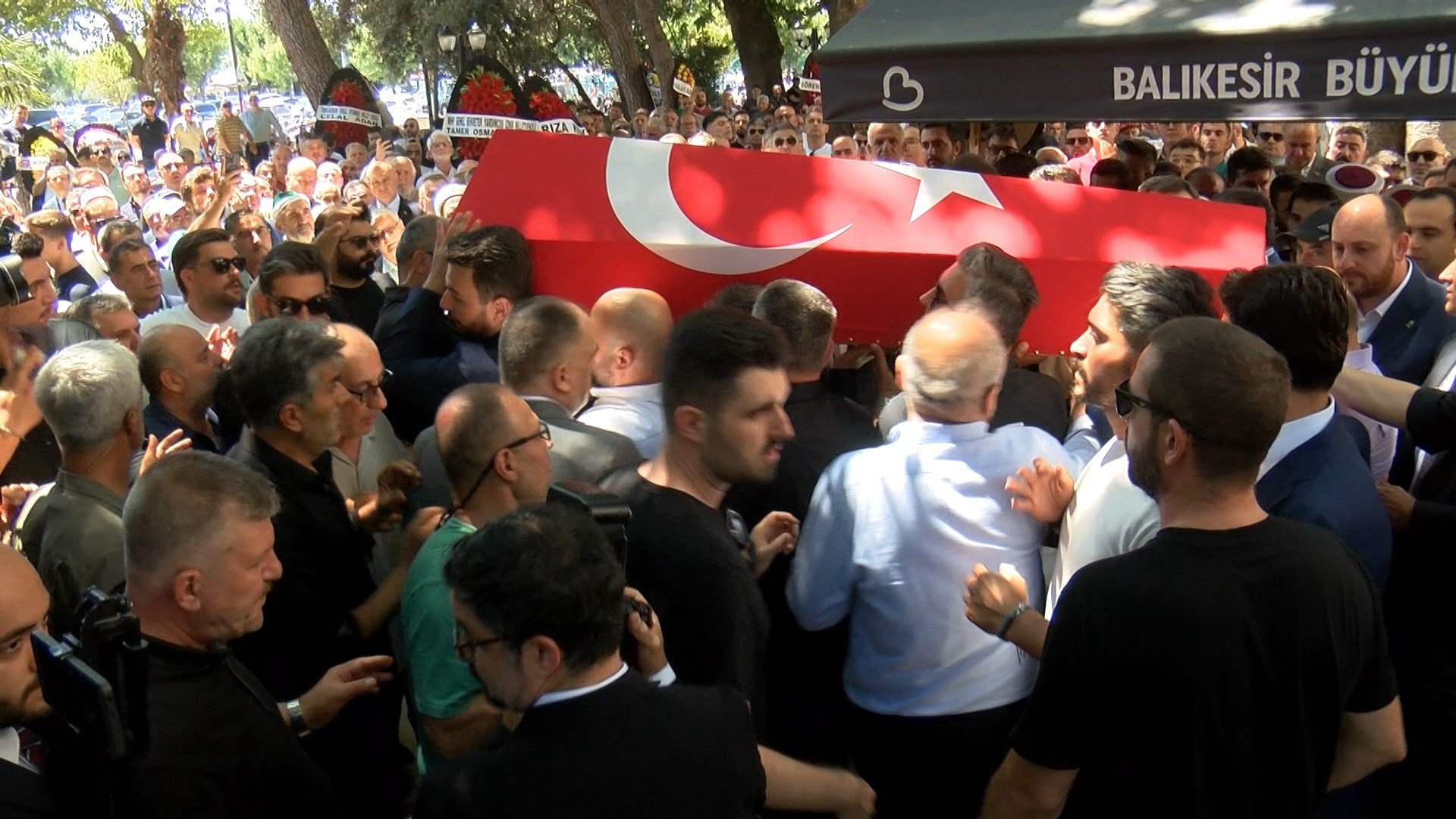 Mezarlıkta dua
