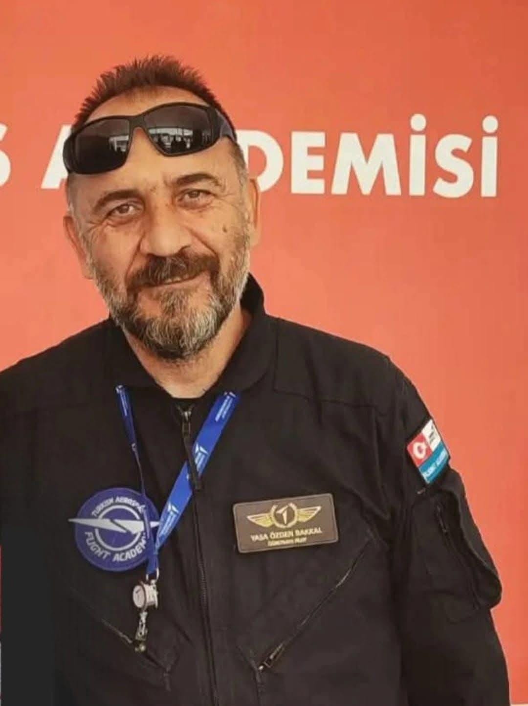 Pilot Emekli Albay Yasa Özden Bakkal