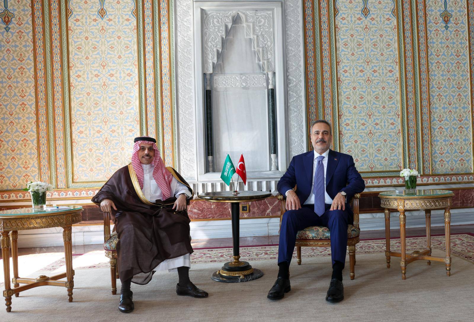 Hakan Fidan Suudi Arabistan Dışişleri Bakanı ile stratejik toplantı