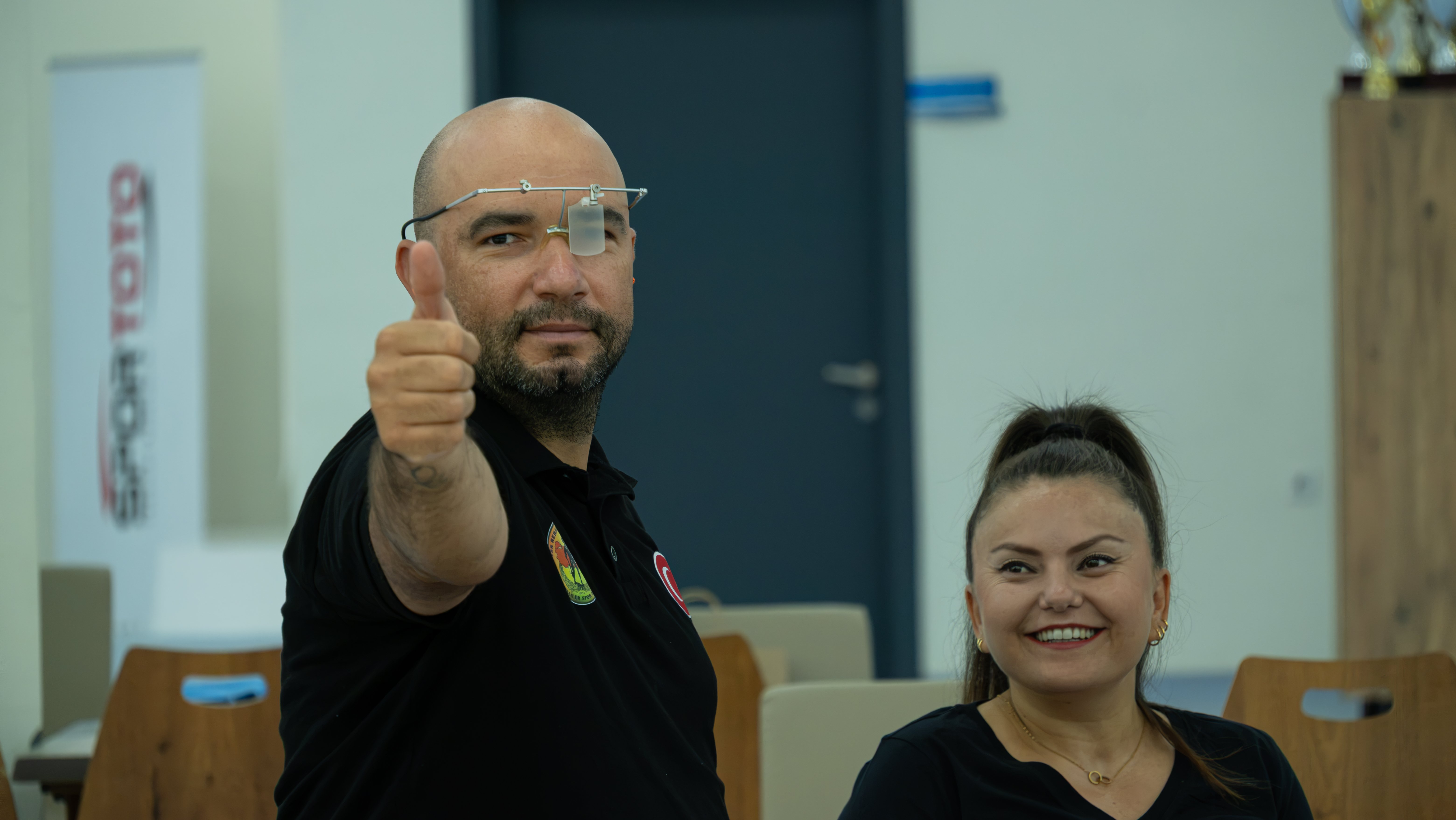 Onur Şencan ve eşi