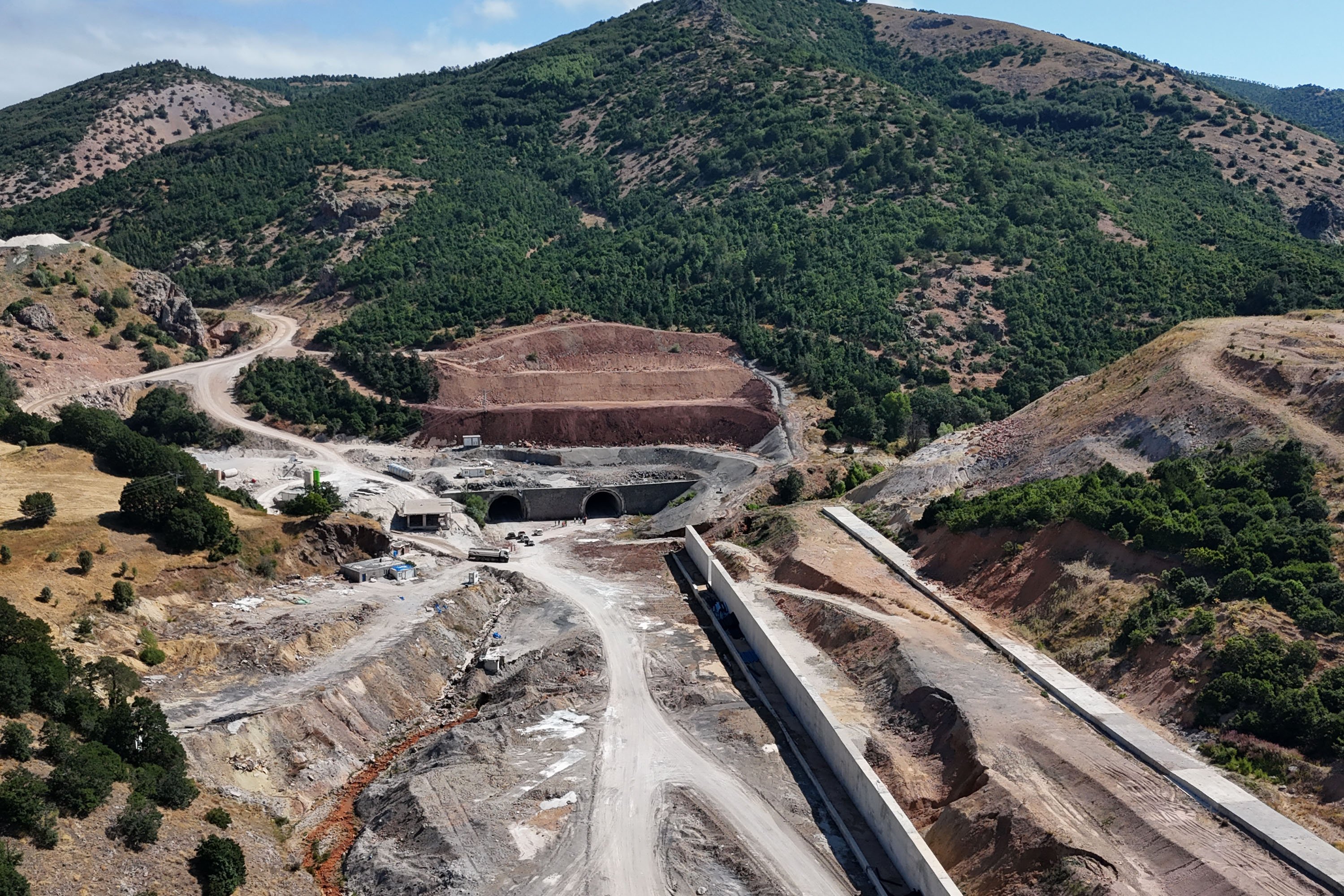 Geminbeli Tüneli çalışmaları