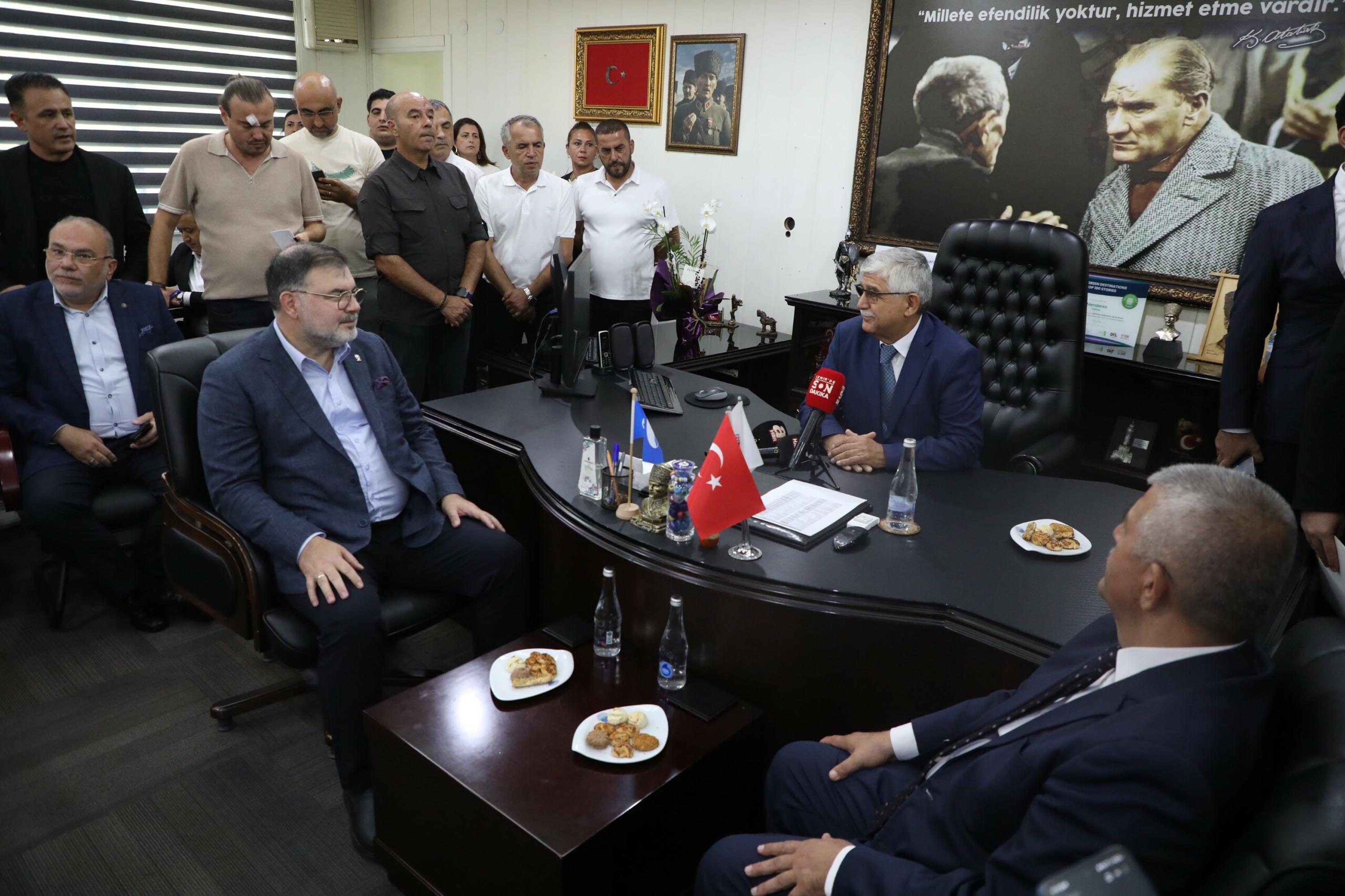 Menderes Belediyesi devir teslim töreni