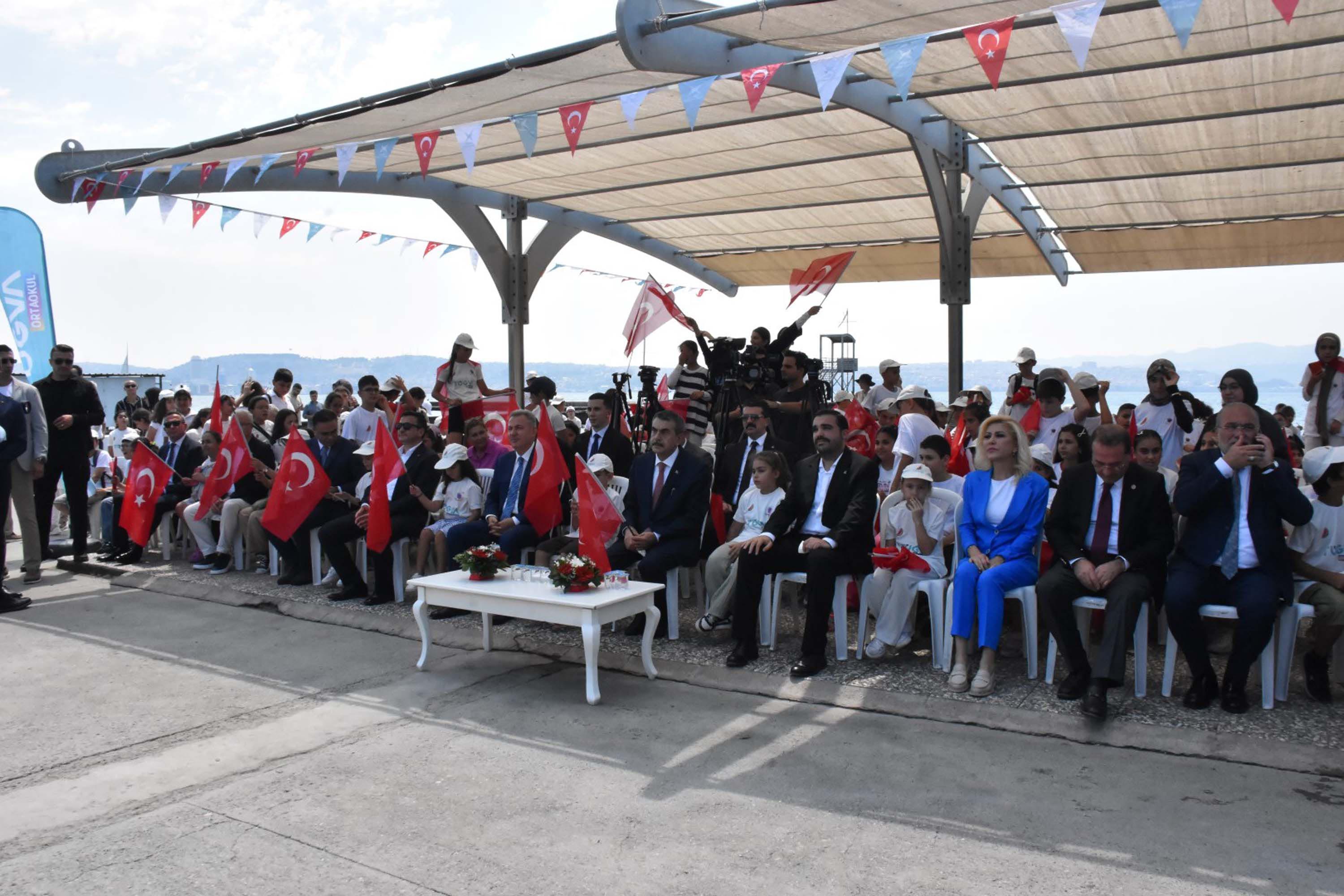 Milli Eğitim Bakanı Yusuf Tekin İzmir ziyareti