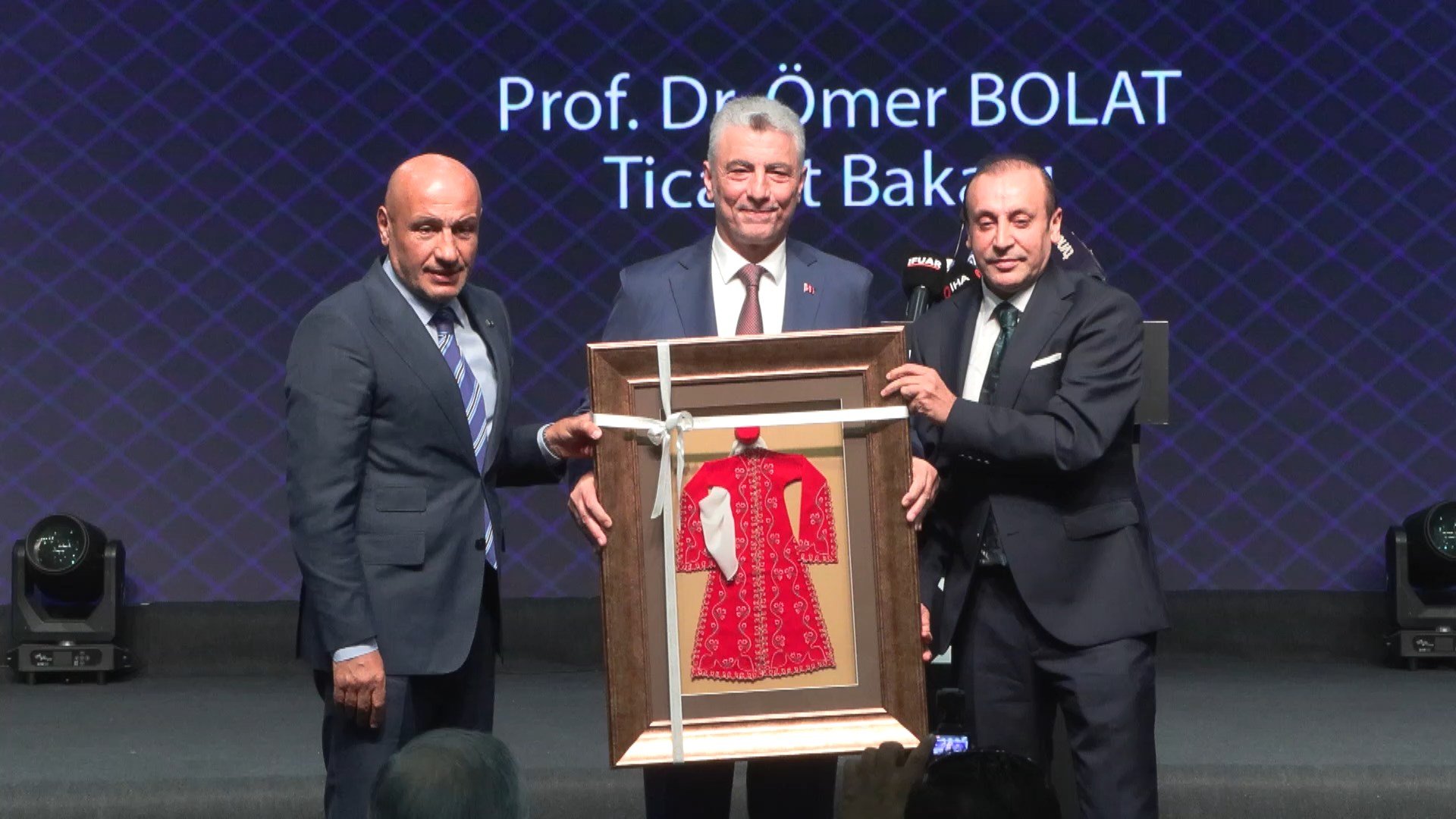 Bakan Bolat Fuar Açılışında