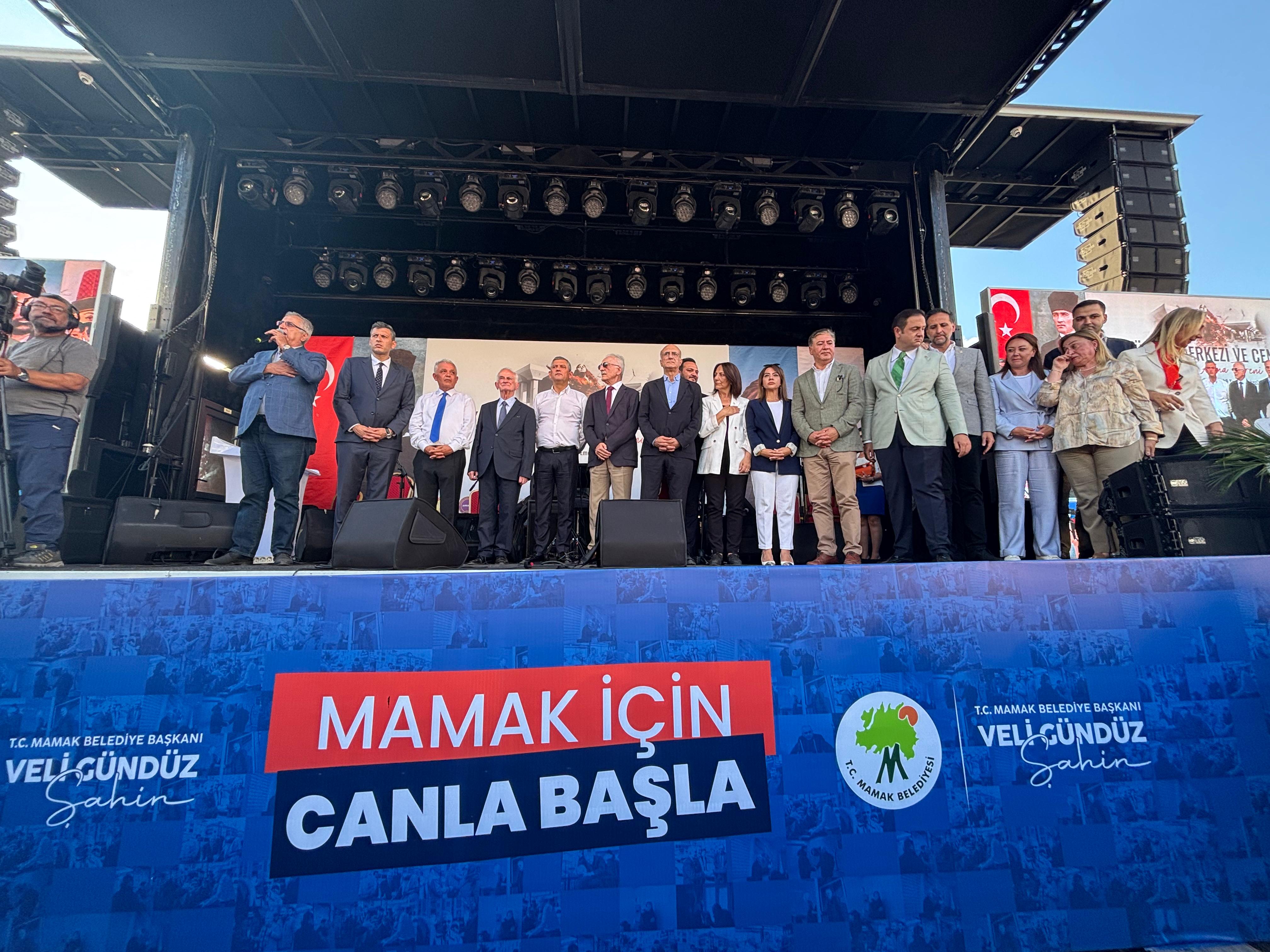 Mamak Kültür Merkezi ve Cemevi temel atma töreni katılımcıları